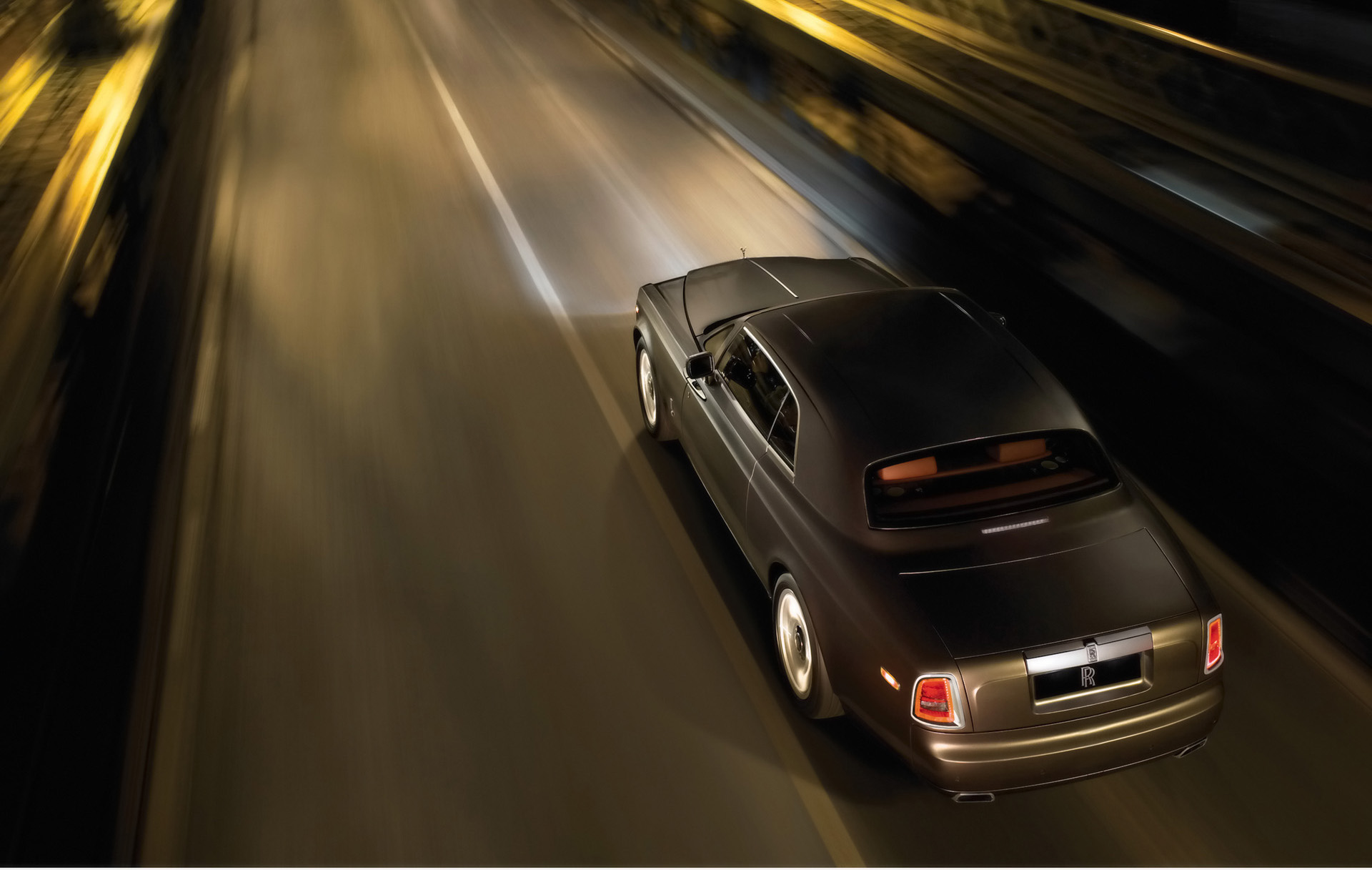 Rolls-Royce Phantom Coupe photo #32