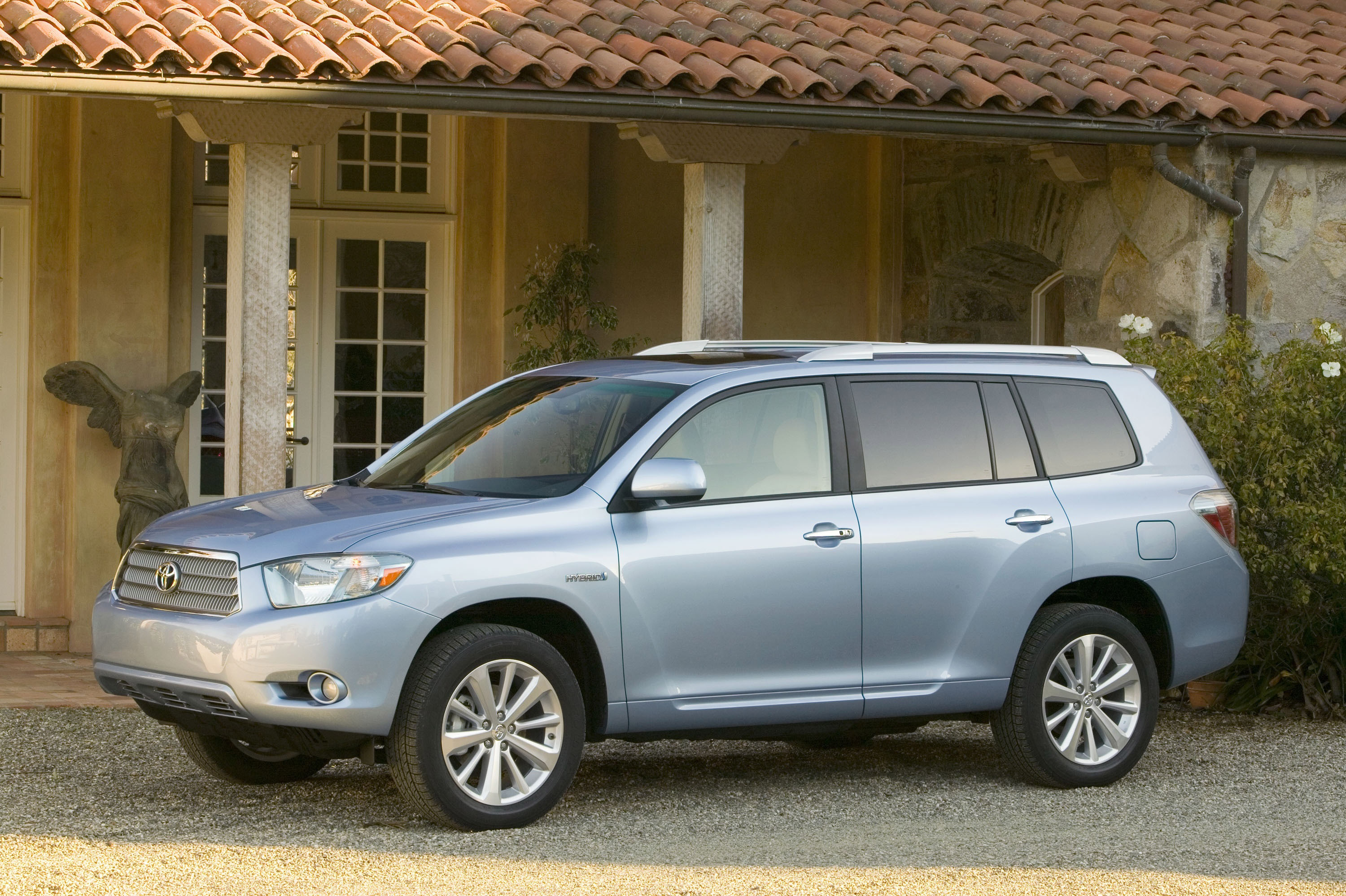 Toyota Highlander Hybrid photo #2