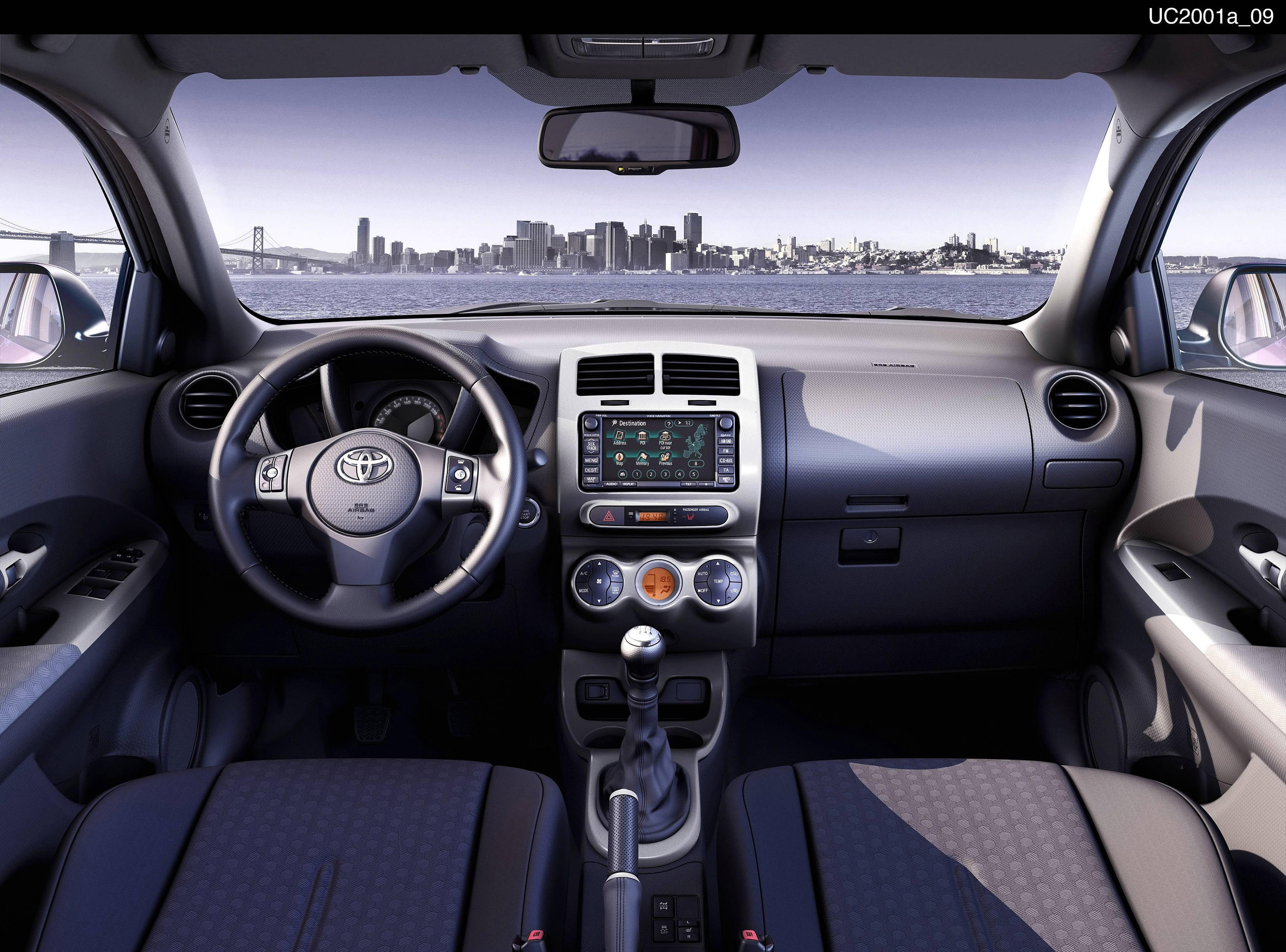 Toyota Urban Cruiser photo #20