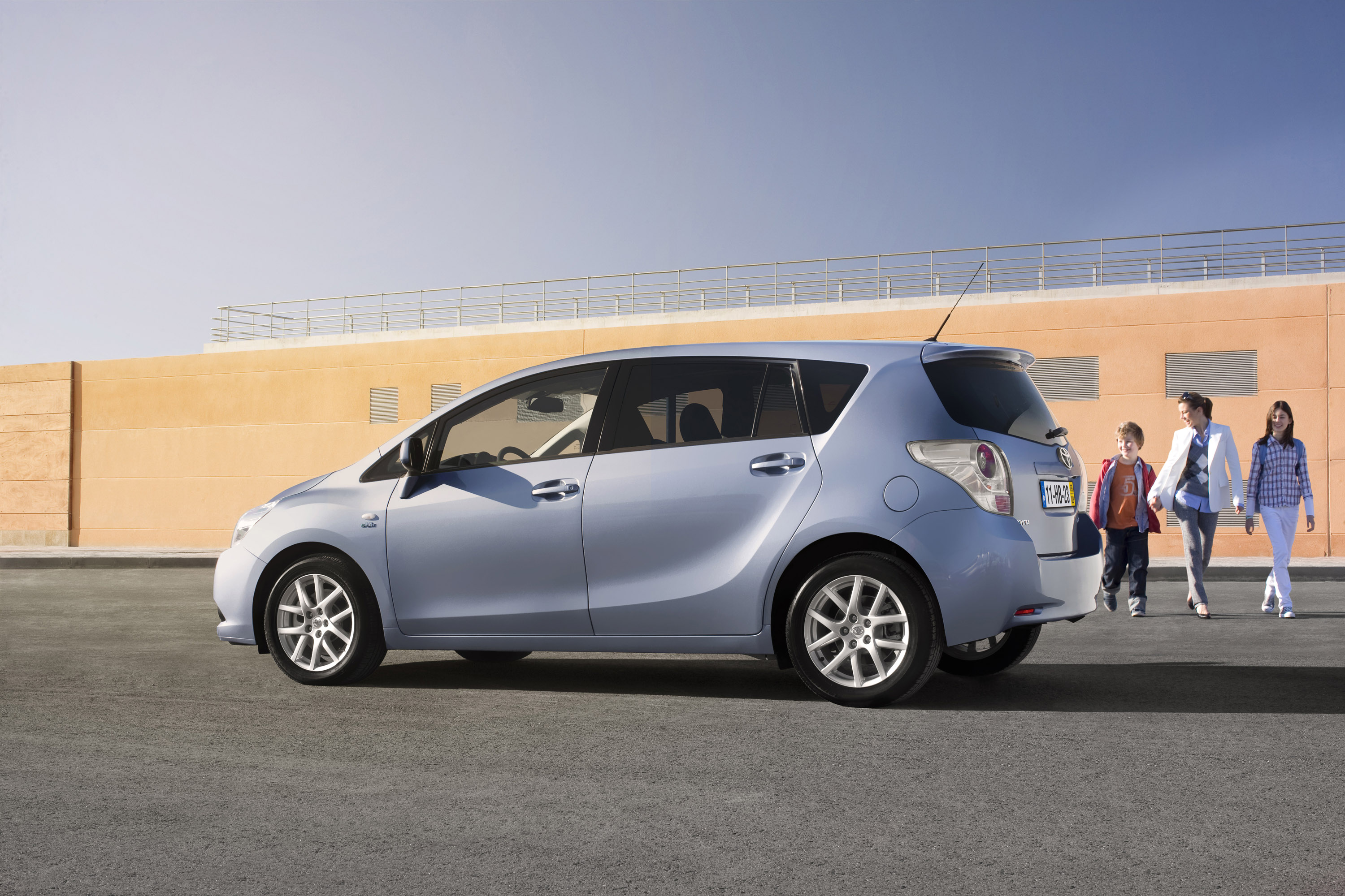 Toyota Verso photo #46