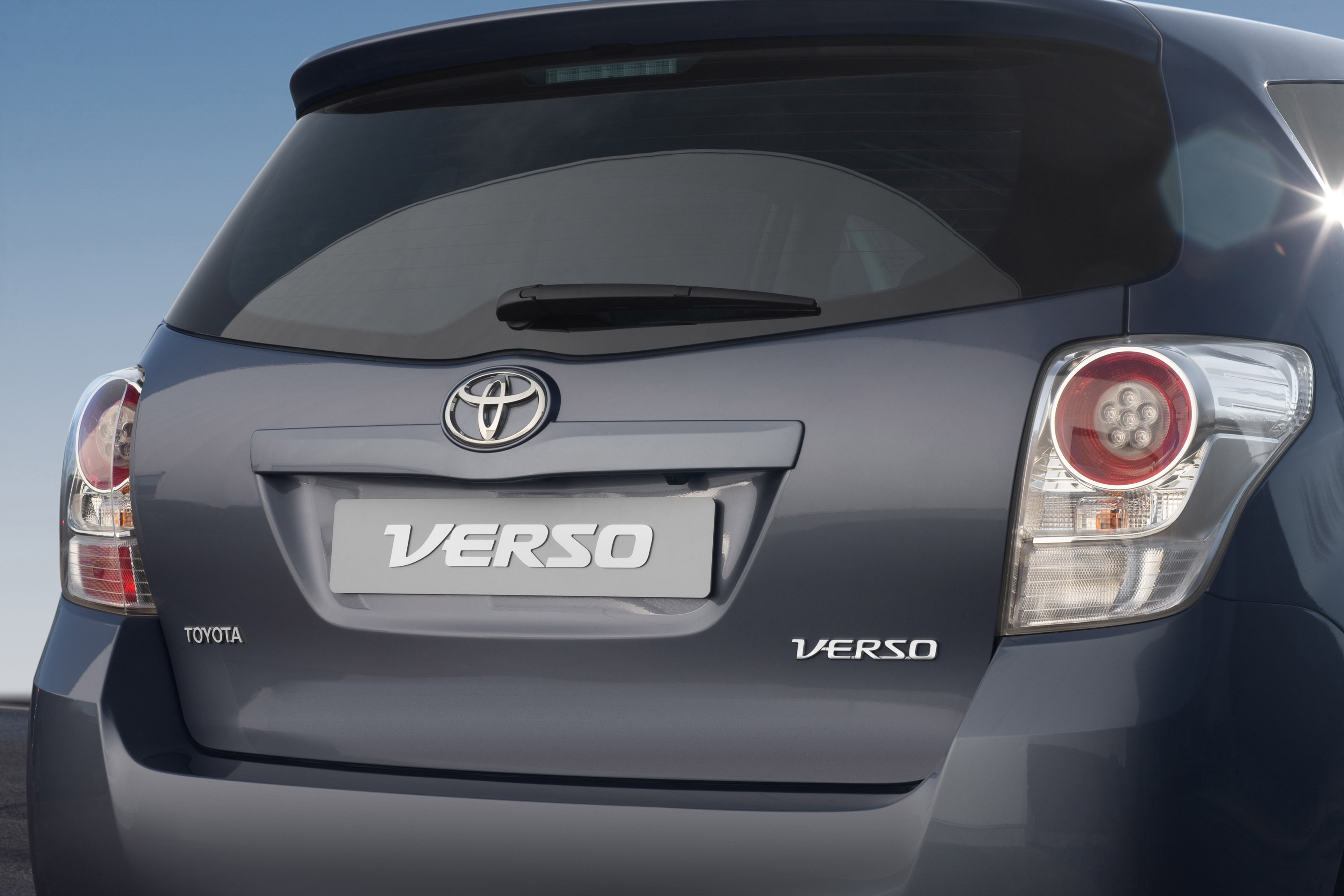 Toyota Verso photo #56