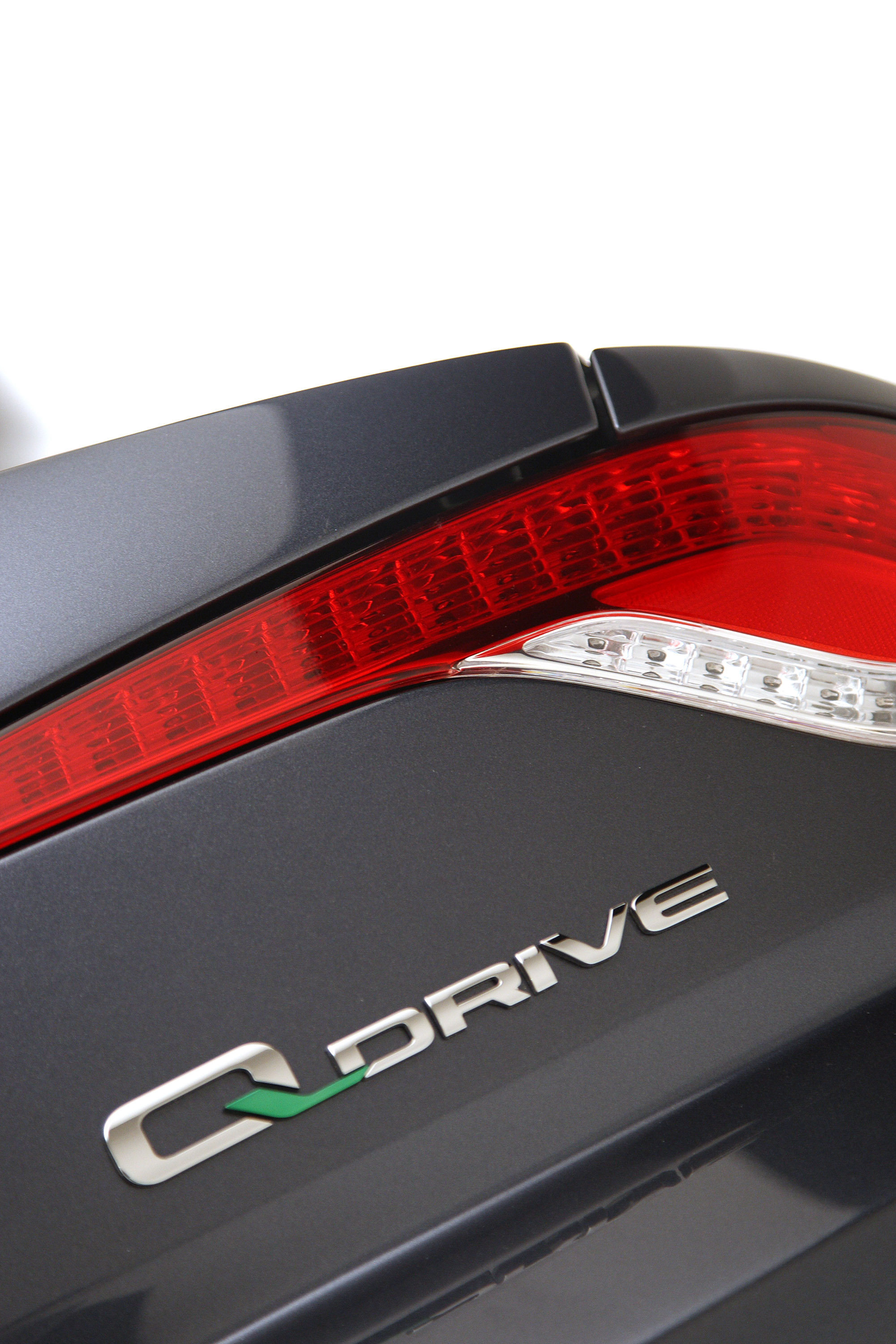 Fisker Karma Plug-in Hybrid photo #39