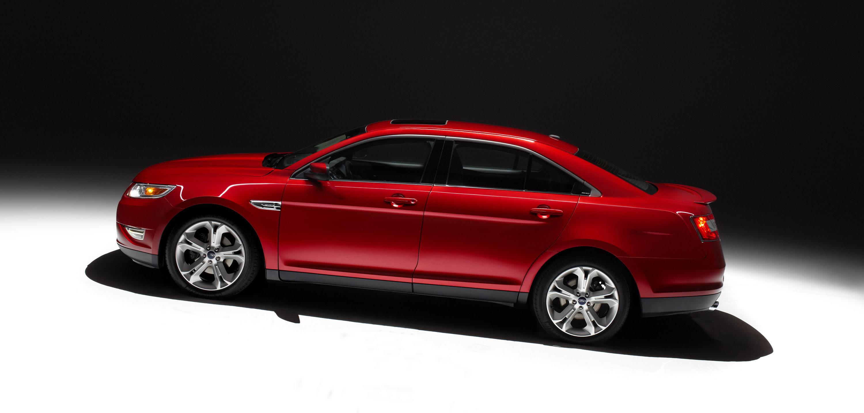 Ford Taurus SHO photo #21