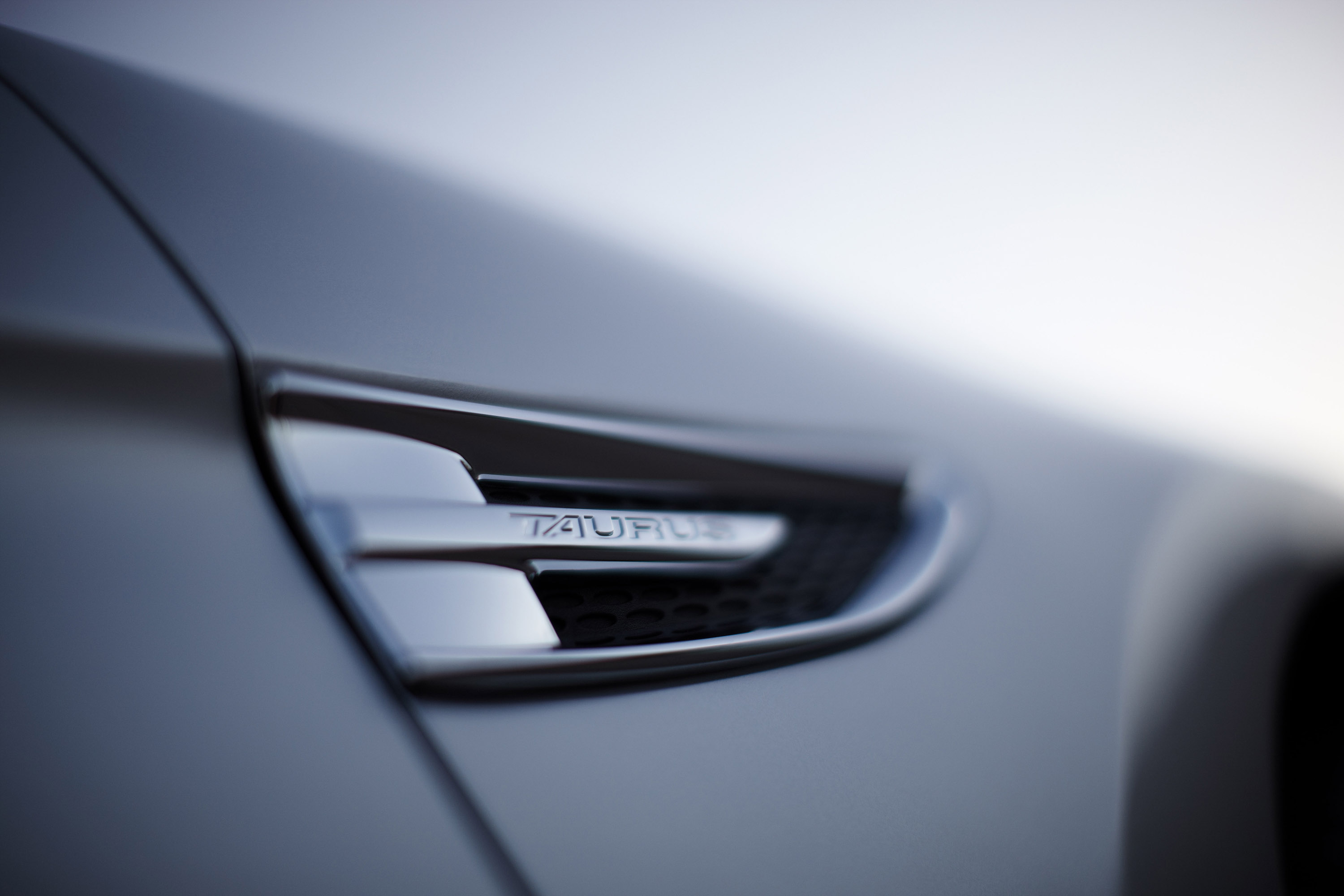 Ford Taurus SHO photo #28