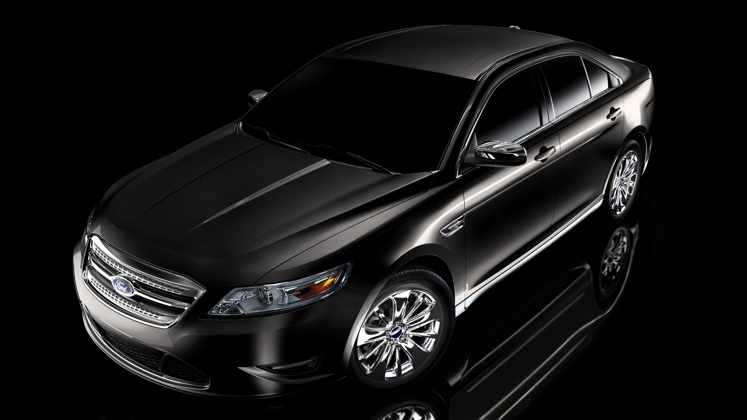 Ford Taurus photo #17