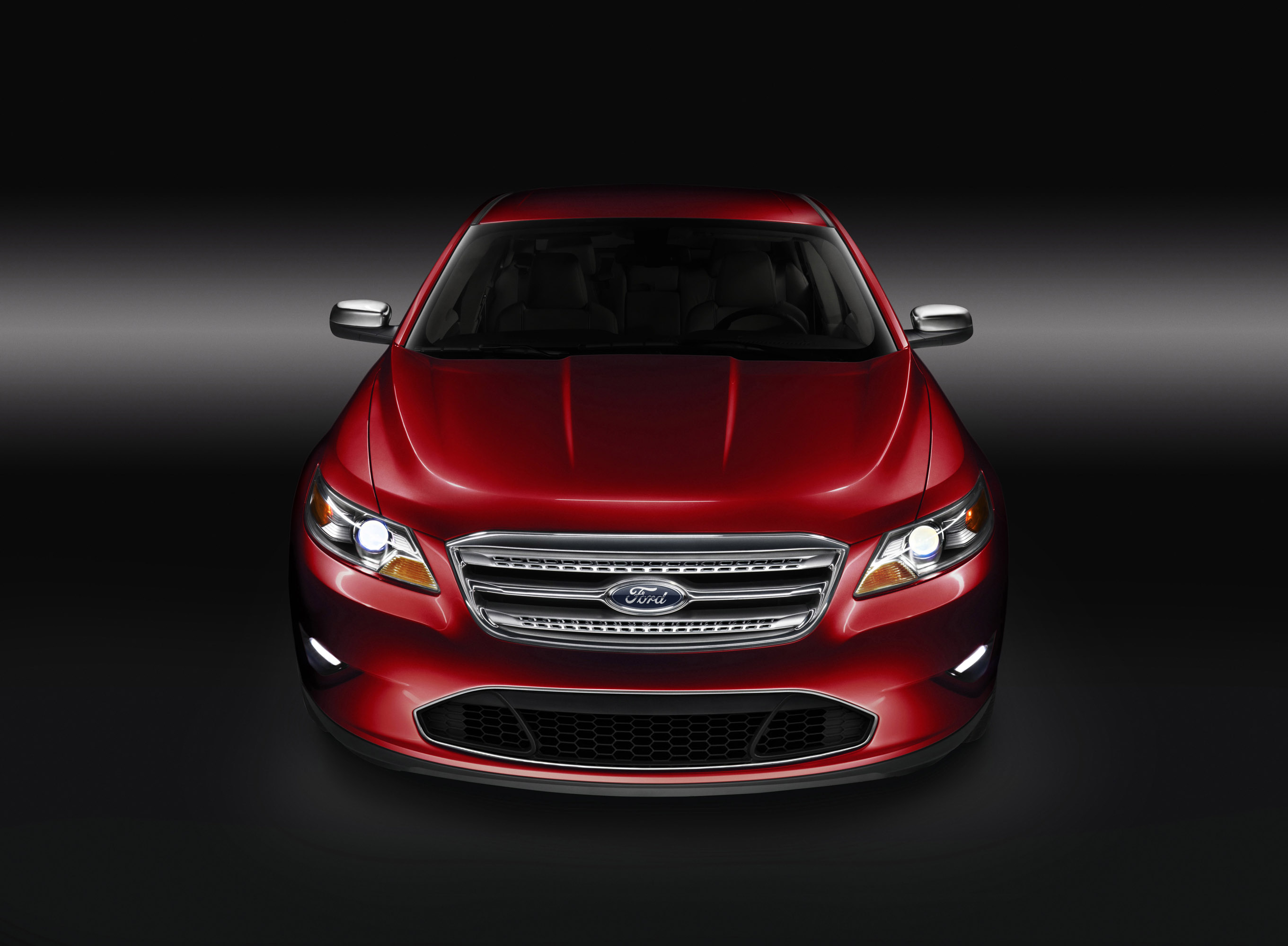 Ford Taurus photo #19