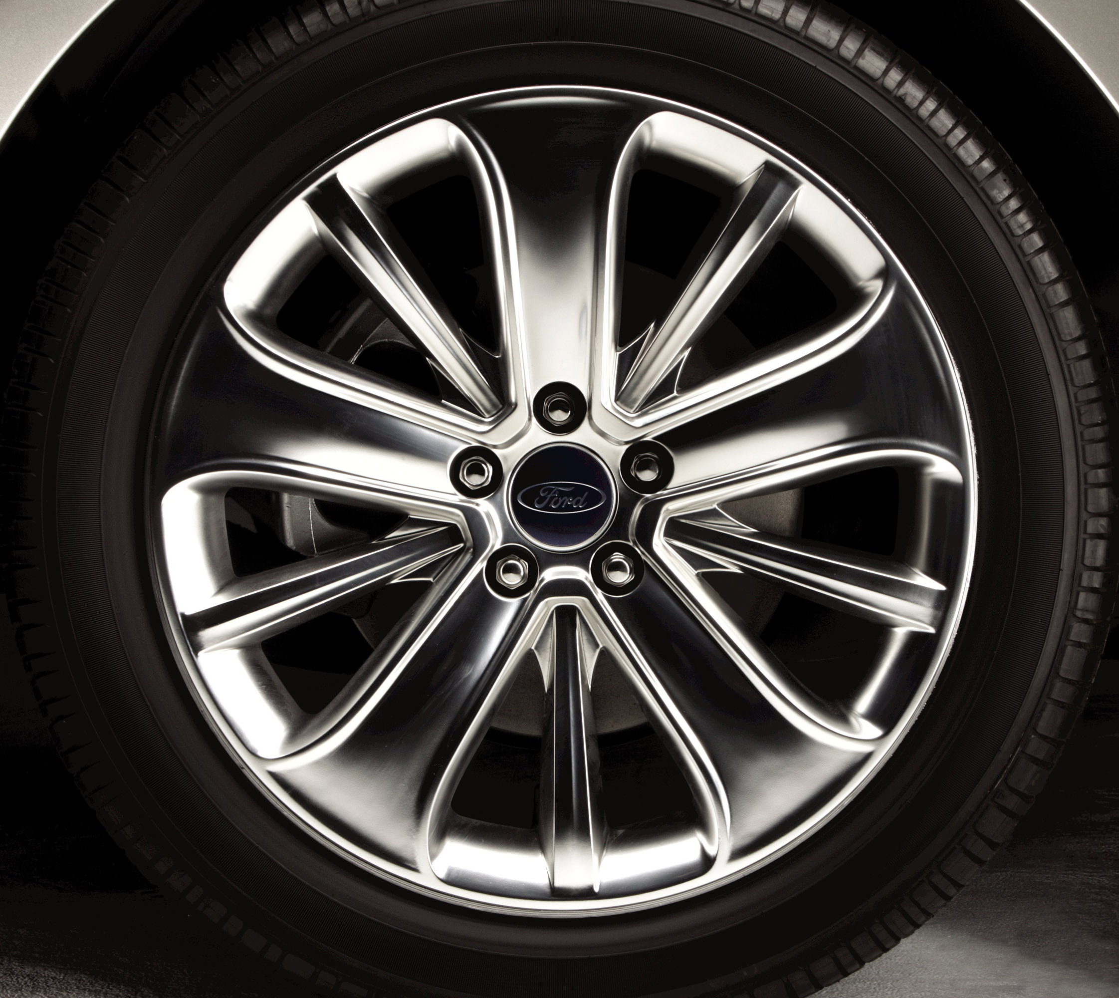 Ford Taurus photo #30