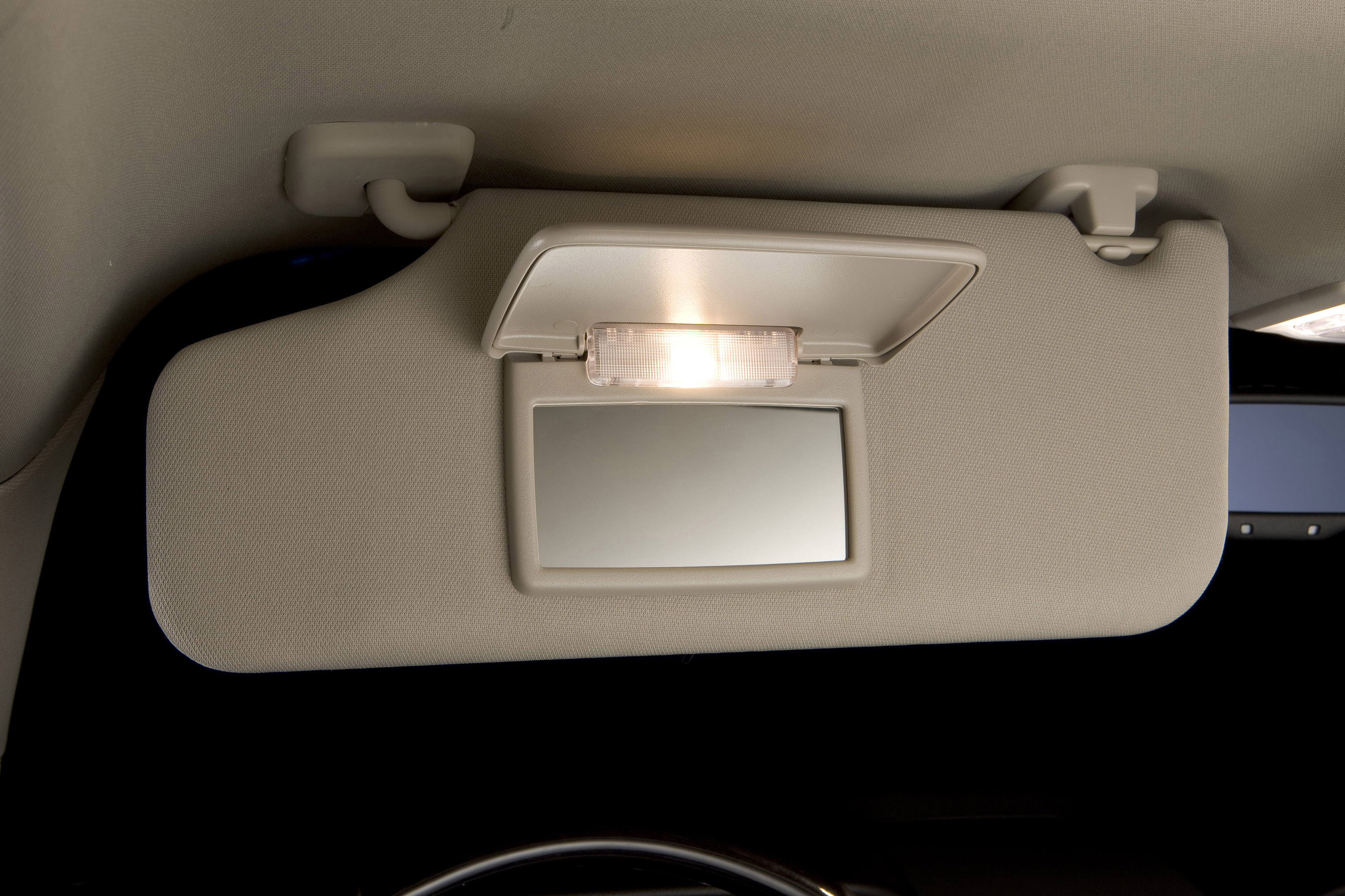 Ford Taurus photo #35