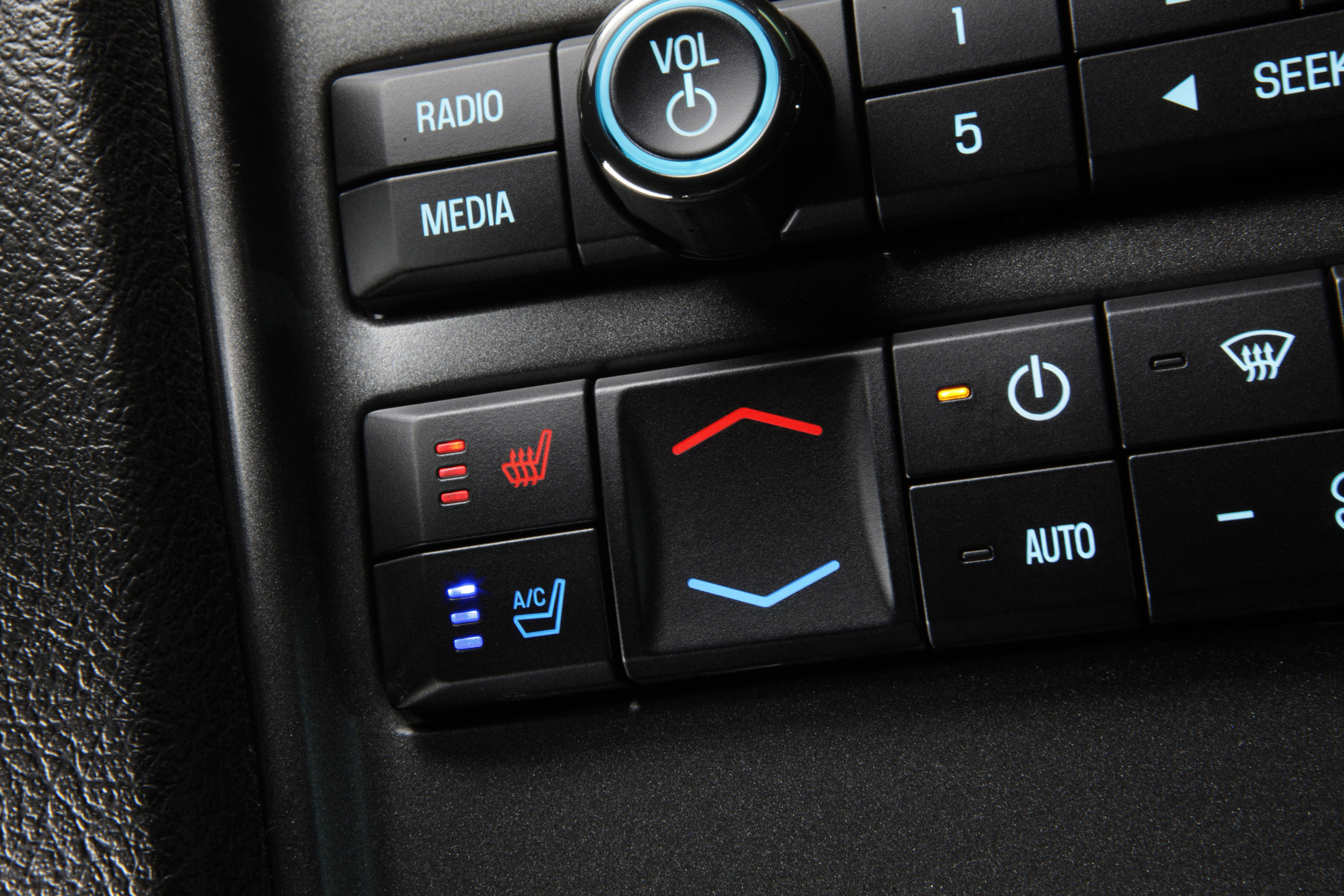 Ford Taurus photo #36