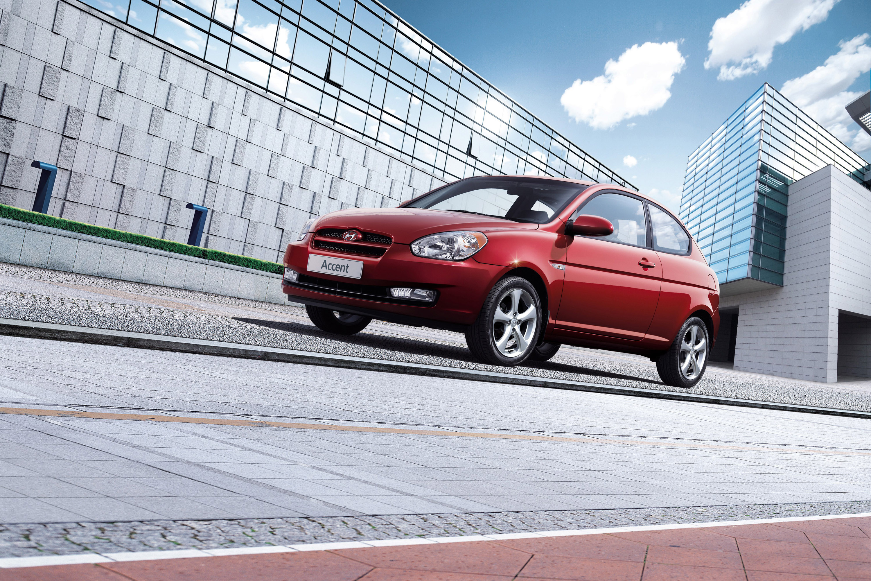 Hyundai Accent photo #6