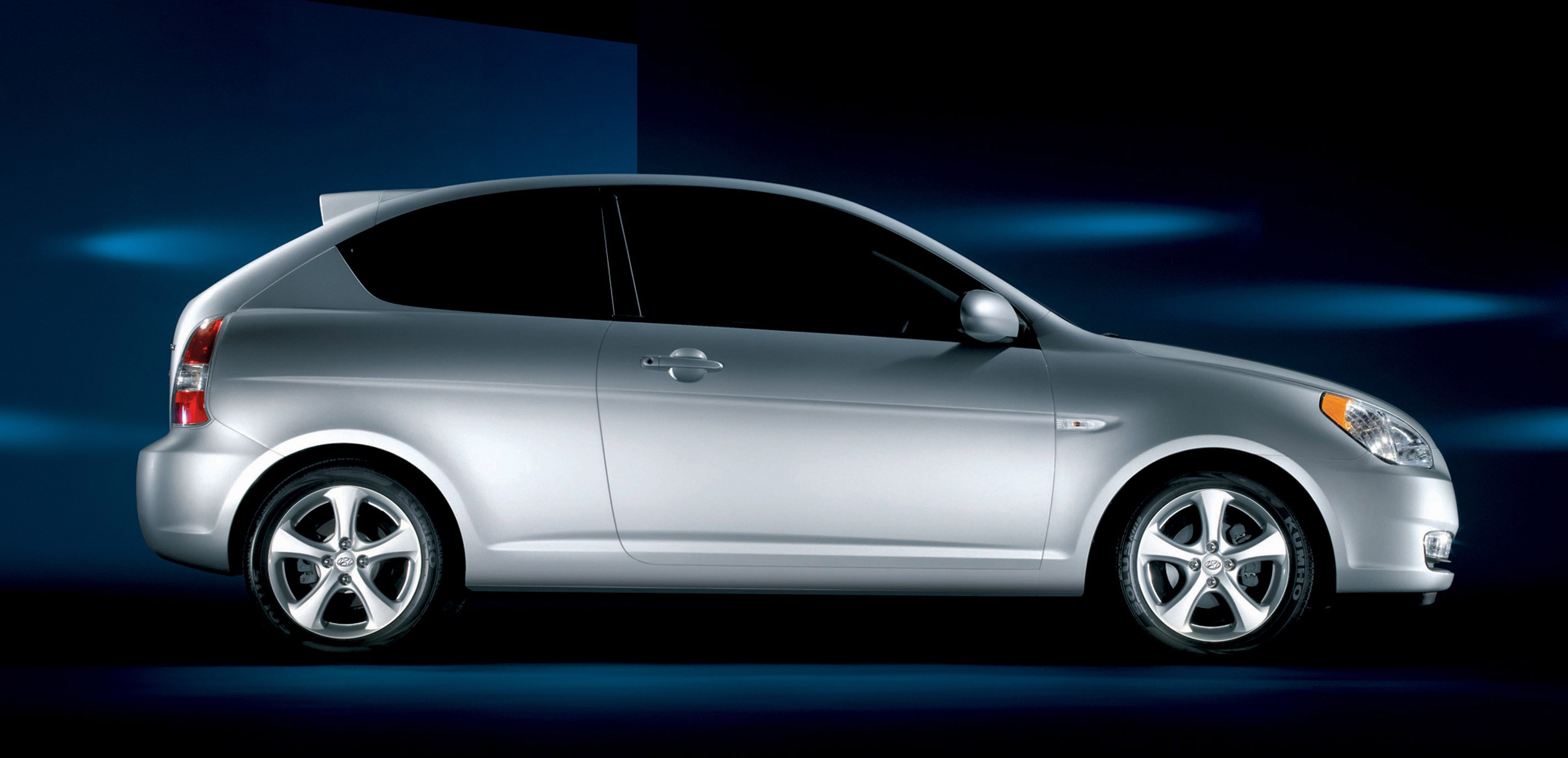 Hyundai Accent photo #7