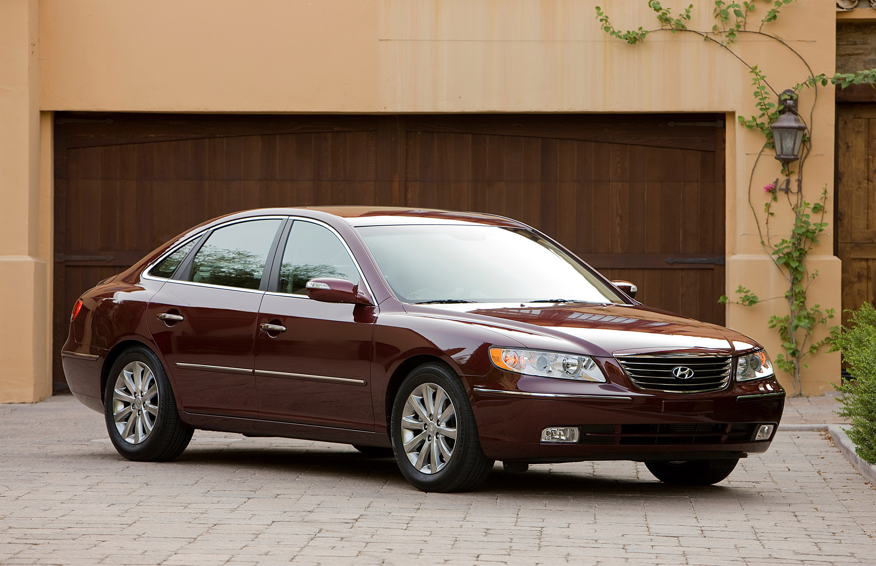 2010 Hyundai Azera HD Pictures