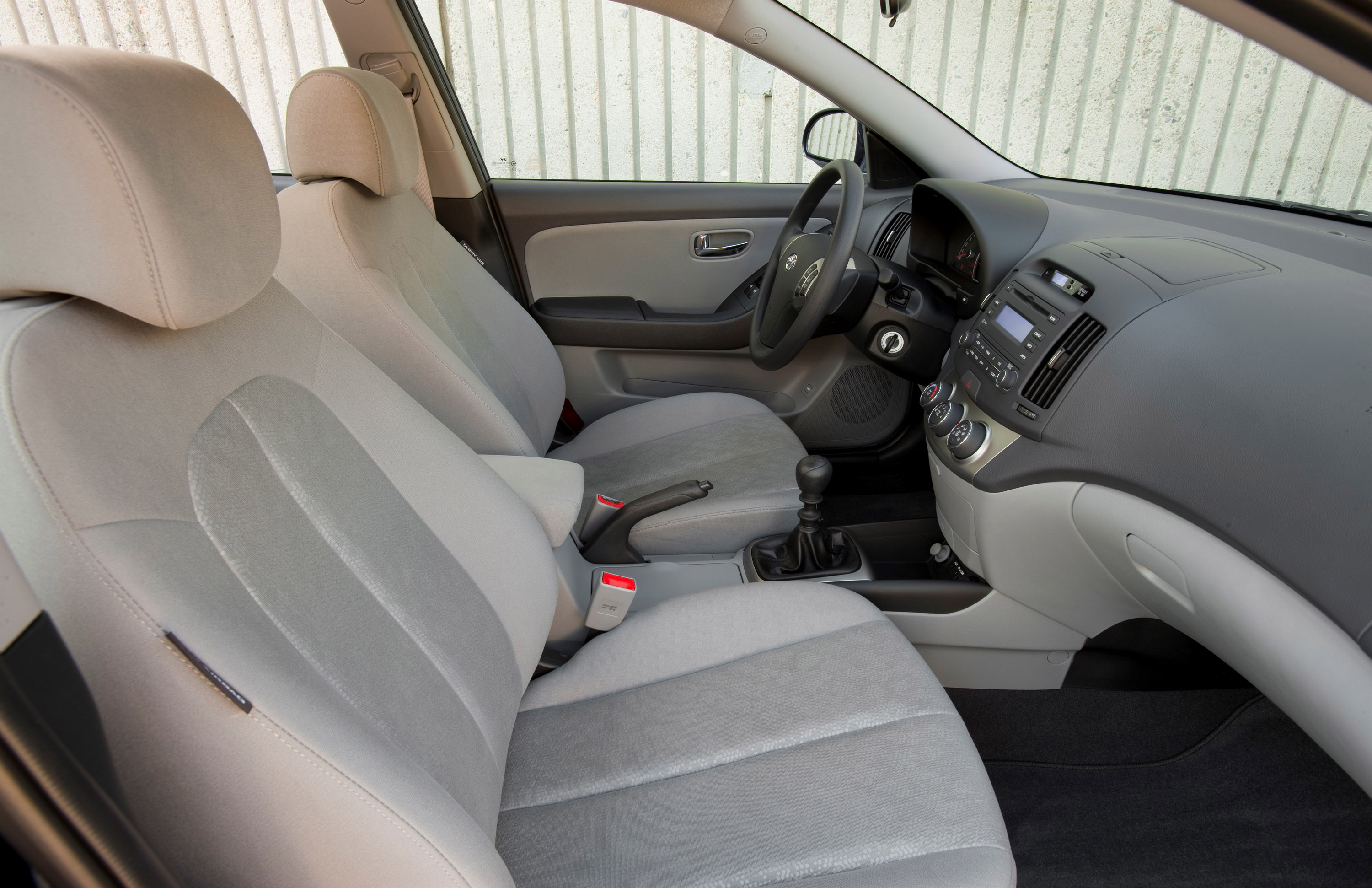 Hyundai Elantra Blue photo #29
