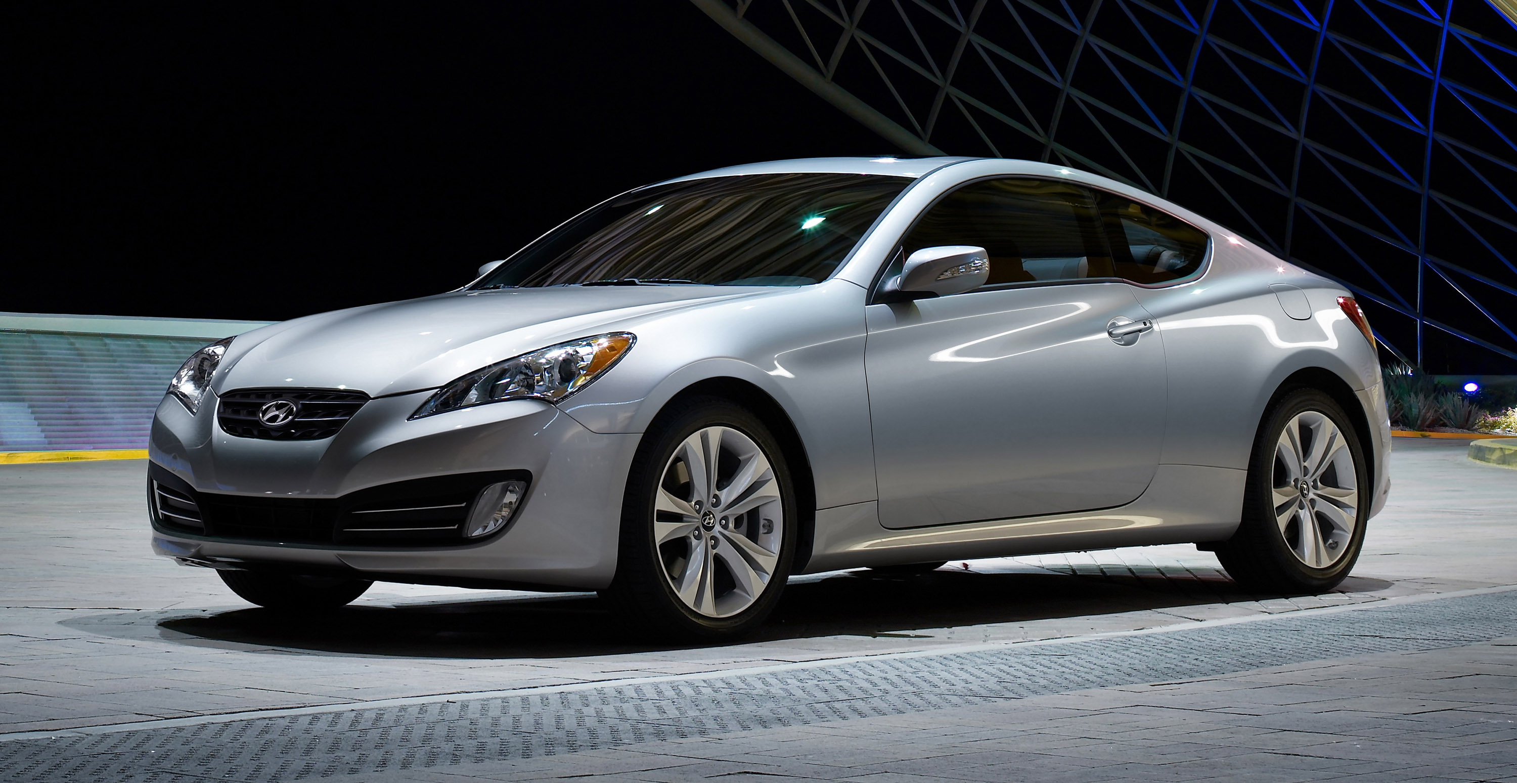 Hyundai Genesis Coupe photo #16