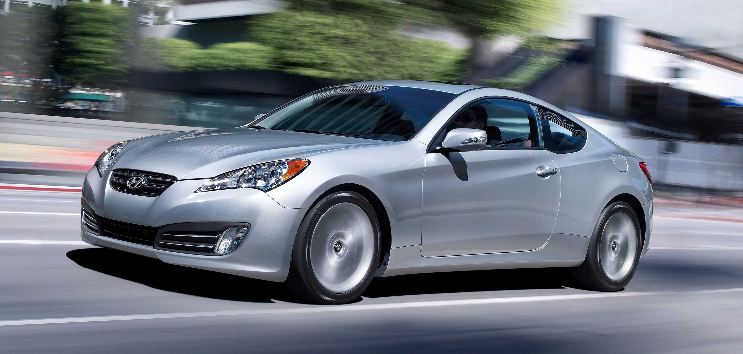 Hyundai Genesis Coupe photo #17