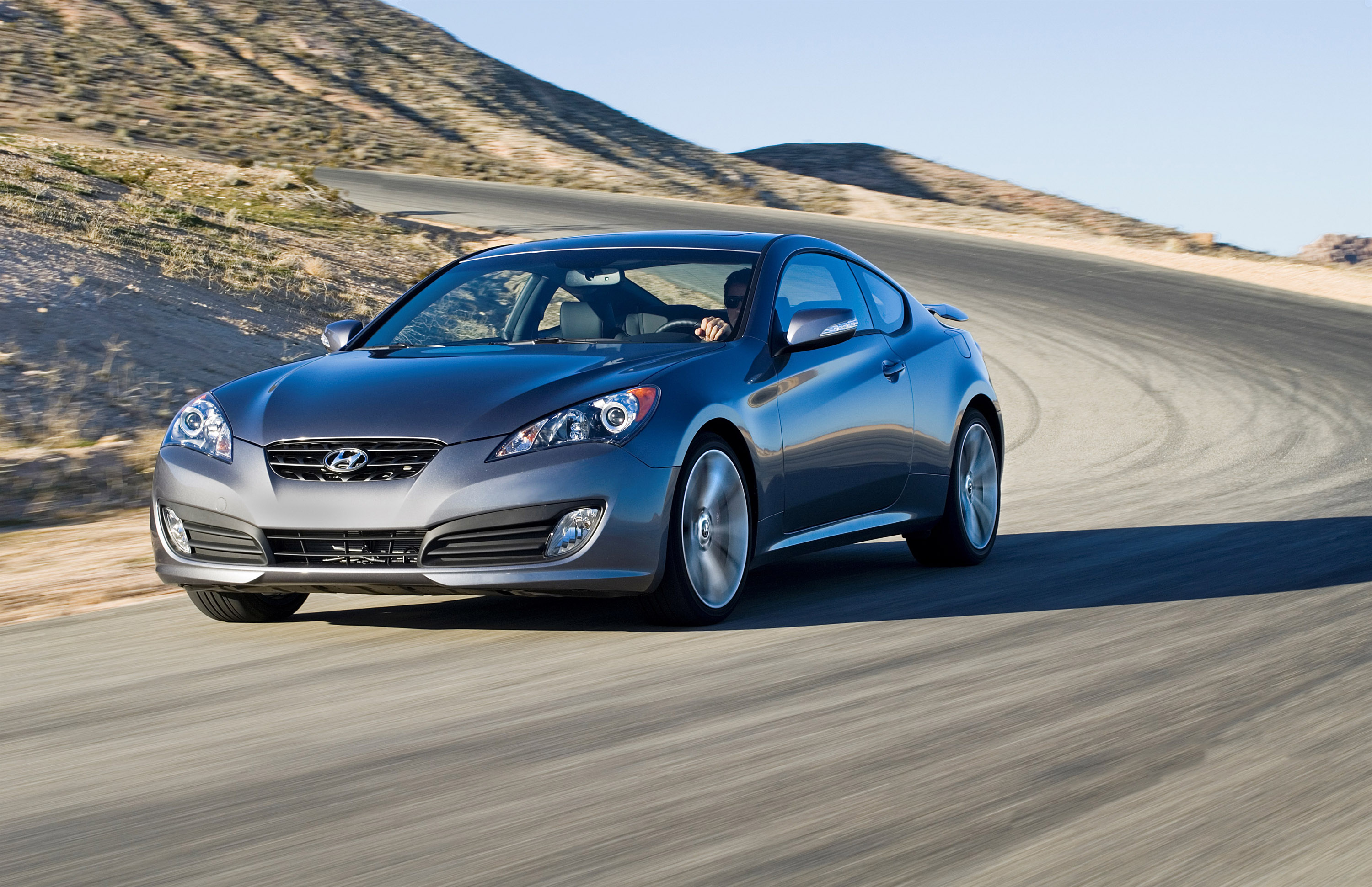 Hyundai Genesis Coupe photo #21