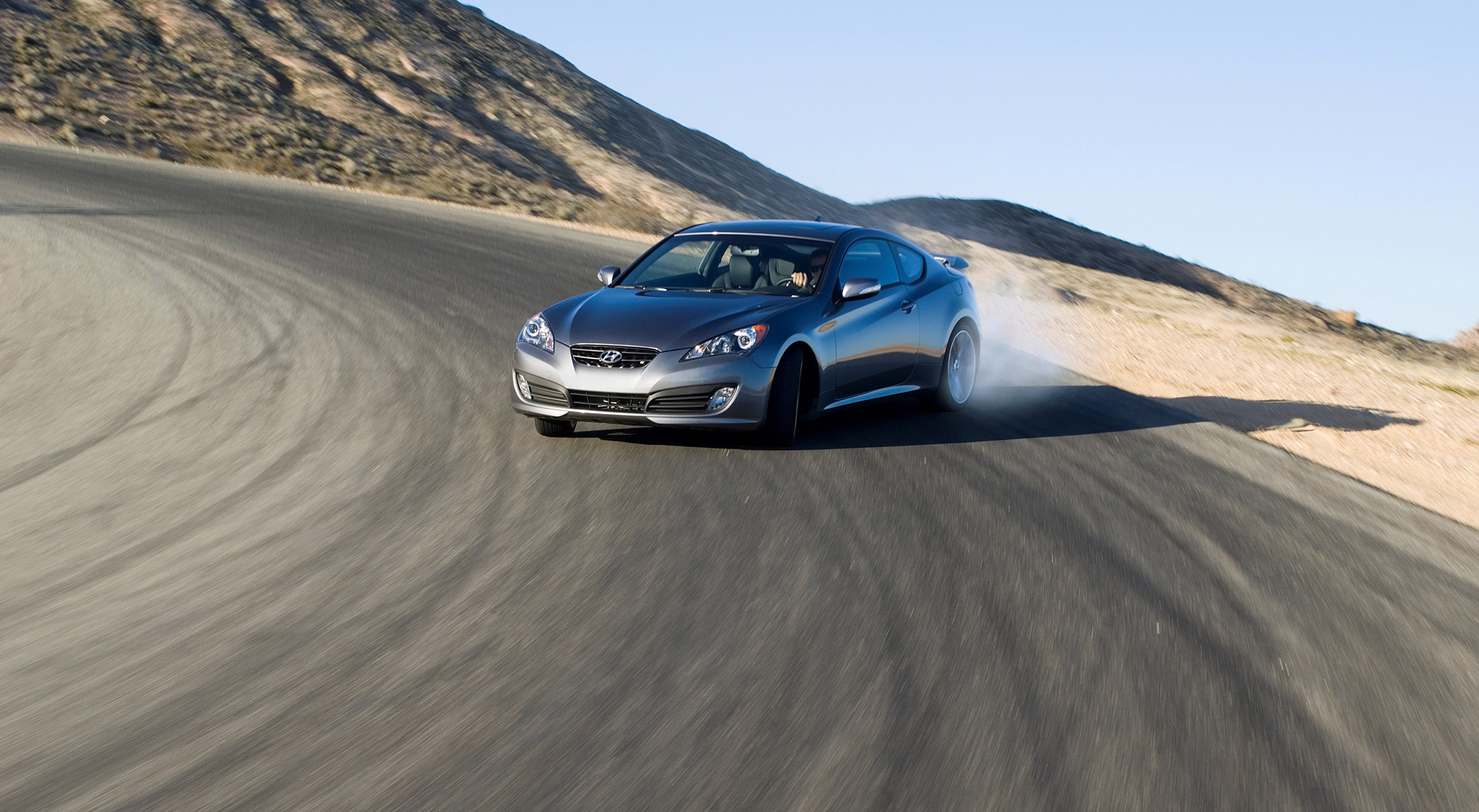 Hyundai Genesis Coupe photo #23