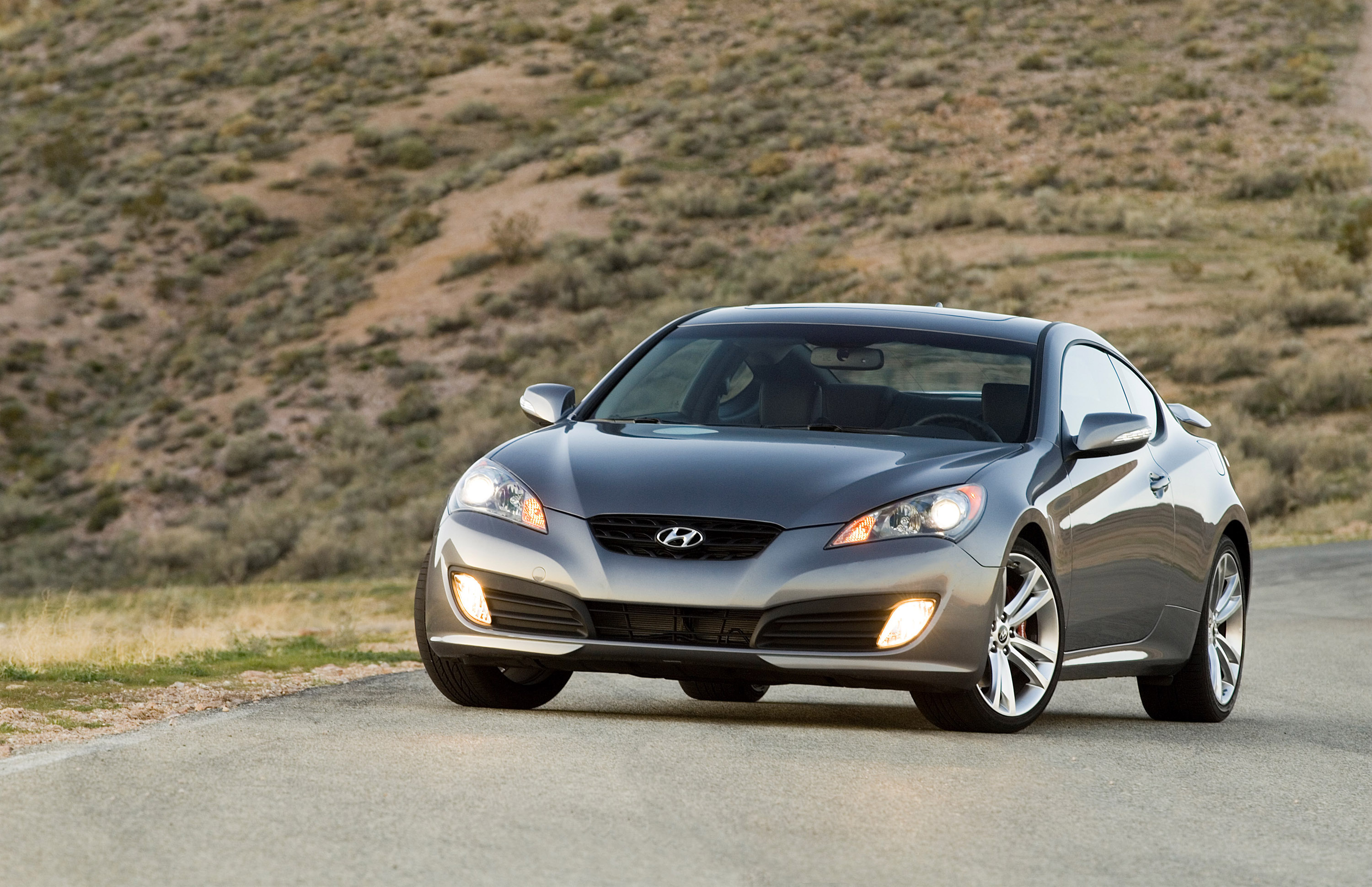 Hyundai Genesis Coupe photo #26