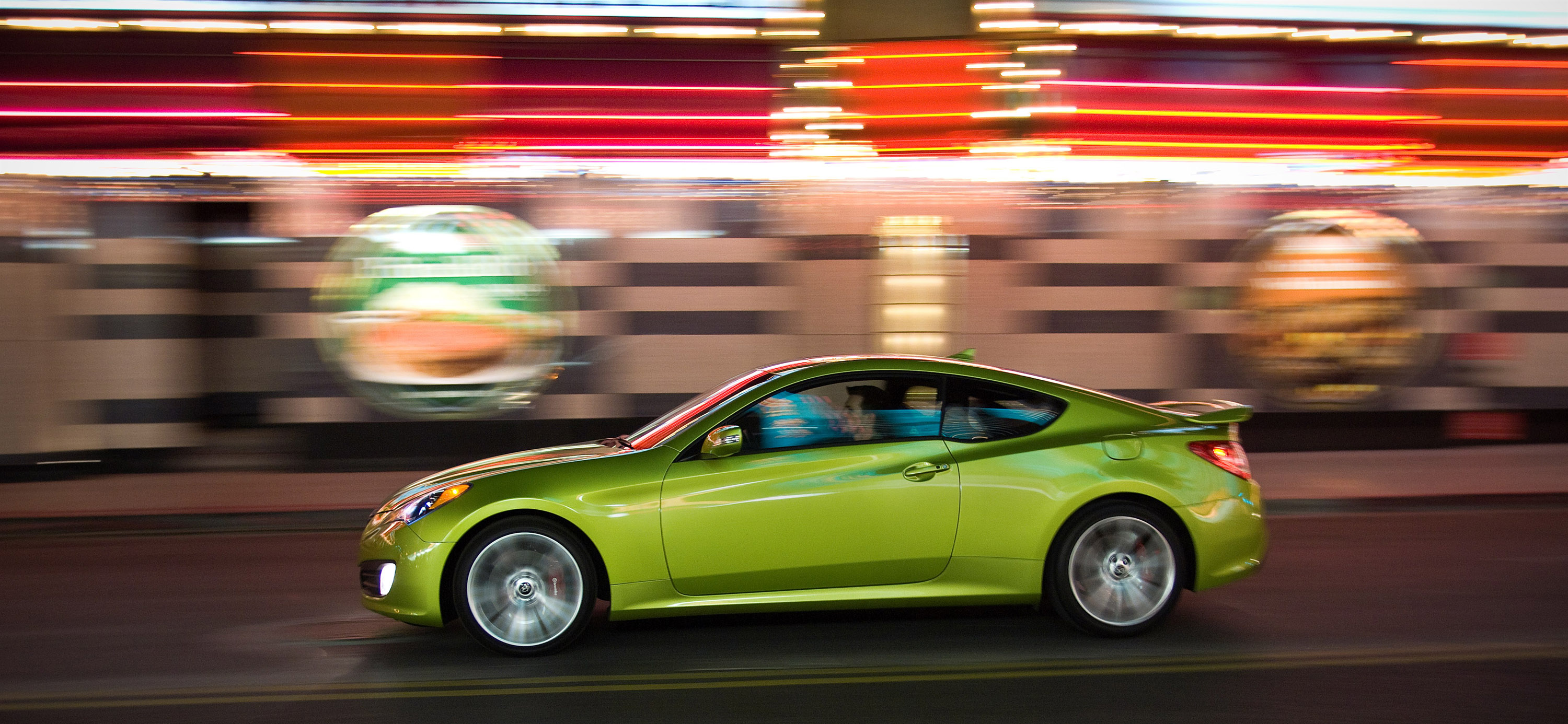 Hyundai Genesis Coupe photo #32