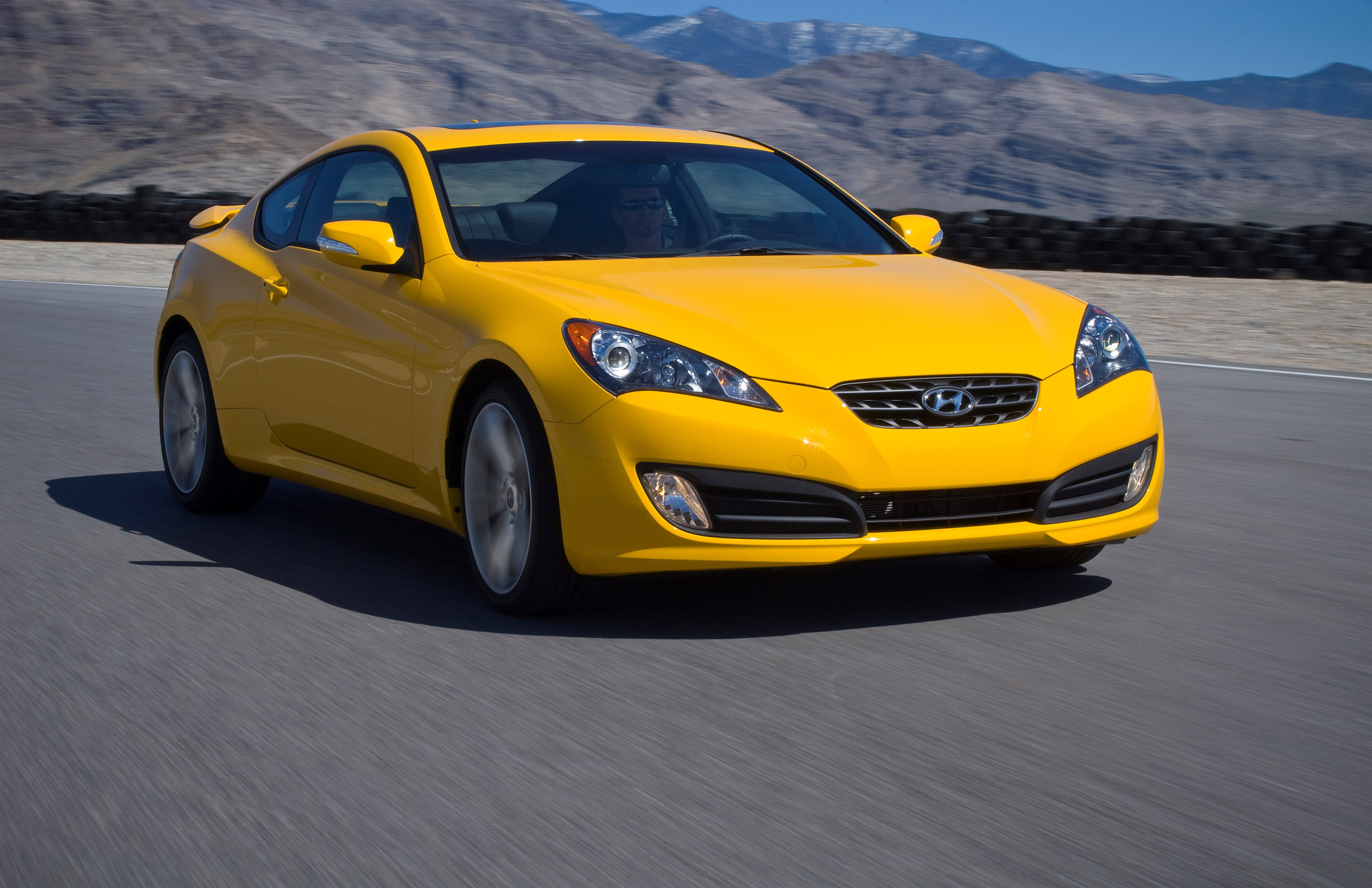 Hyundai Genesis Coupe photo #37
