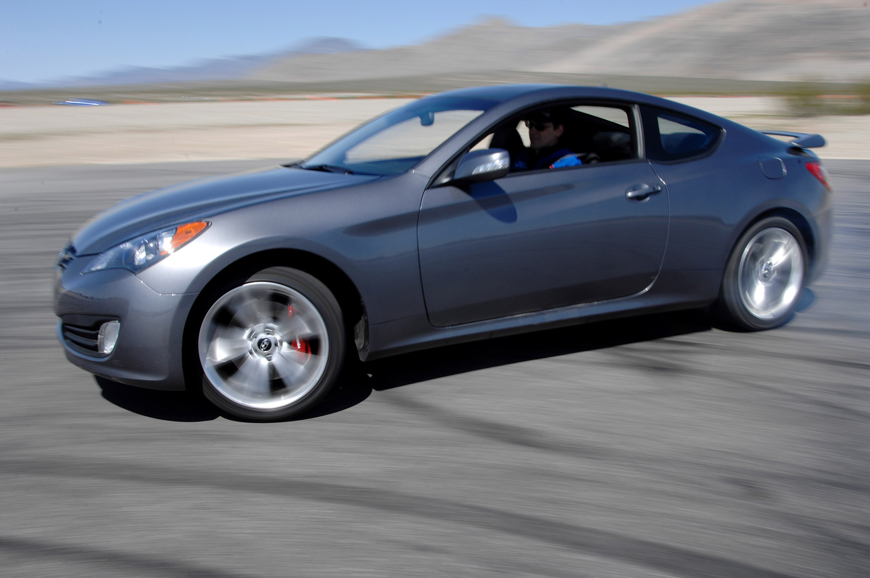 Hyundai Genesis Coupe photo #42
