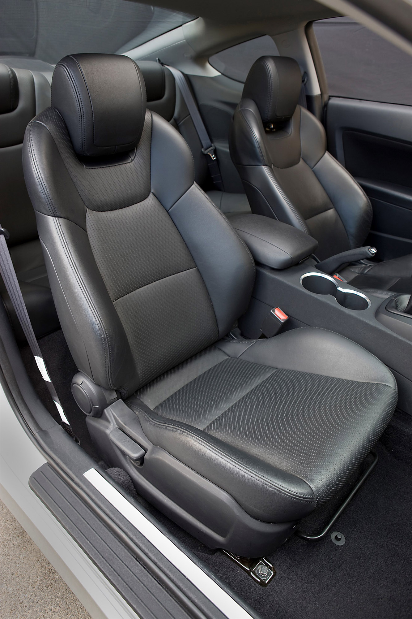 Hyundai Genesis Coupe photo #75