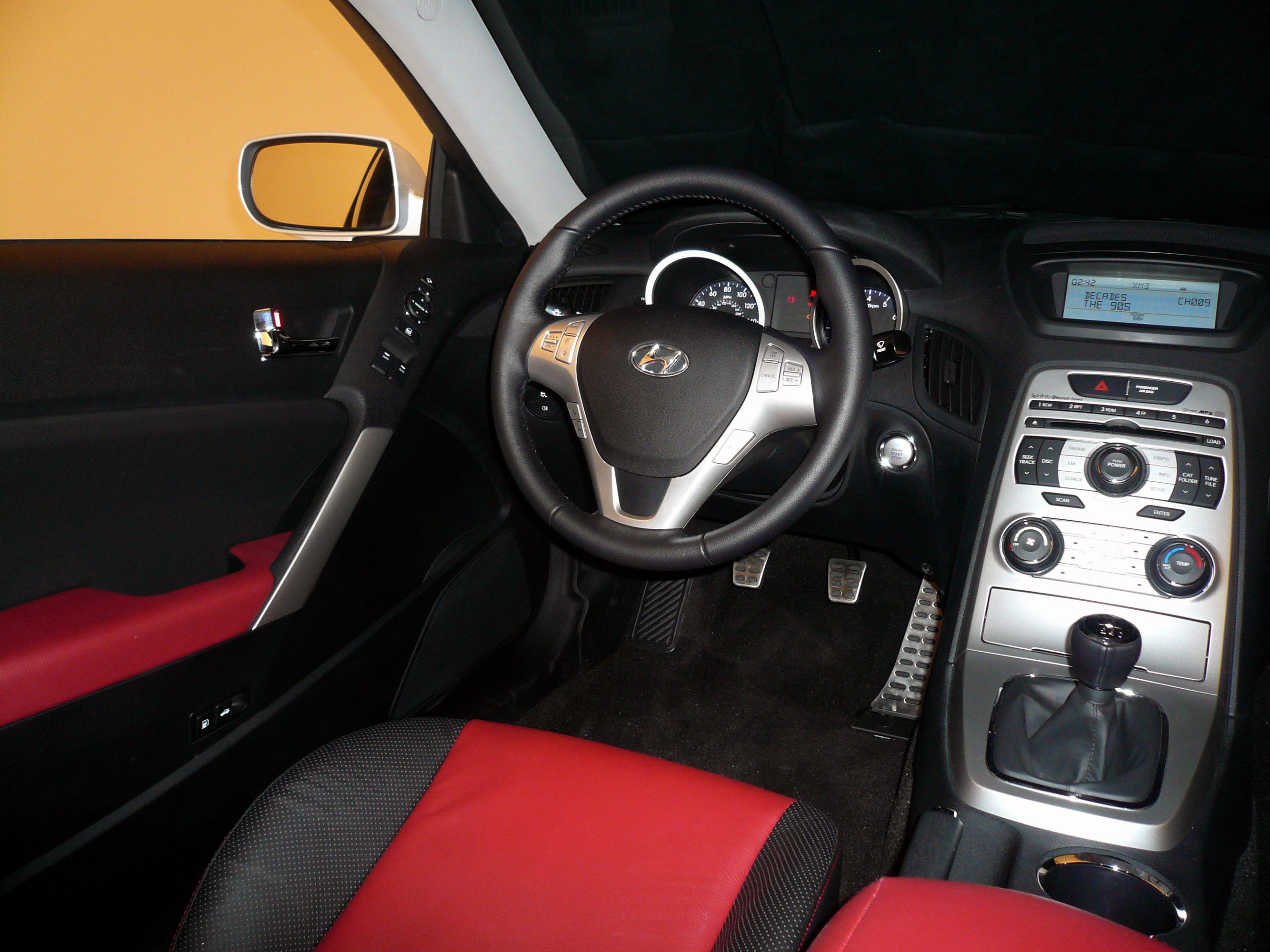 Hyundai Genesis Coupe photo #94
