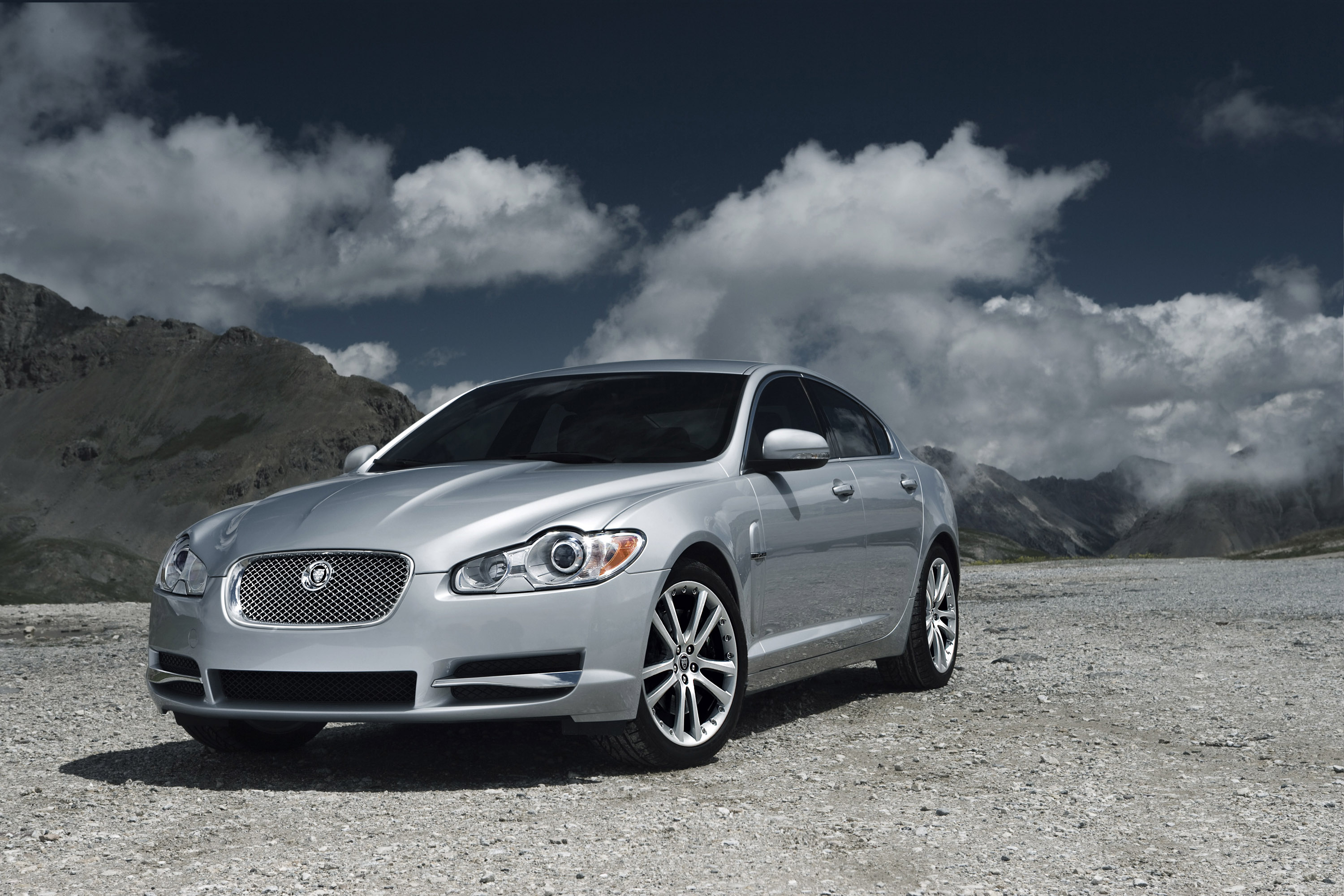 Jaguar XF photo #1
