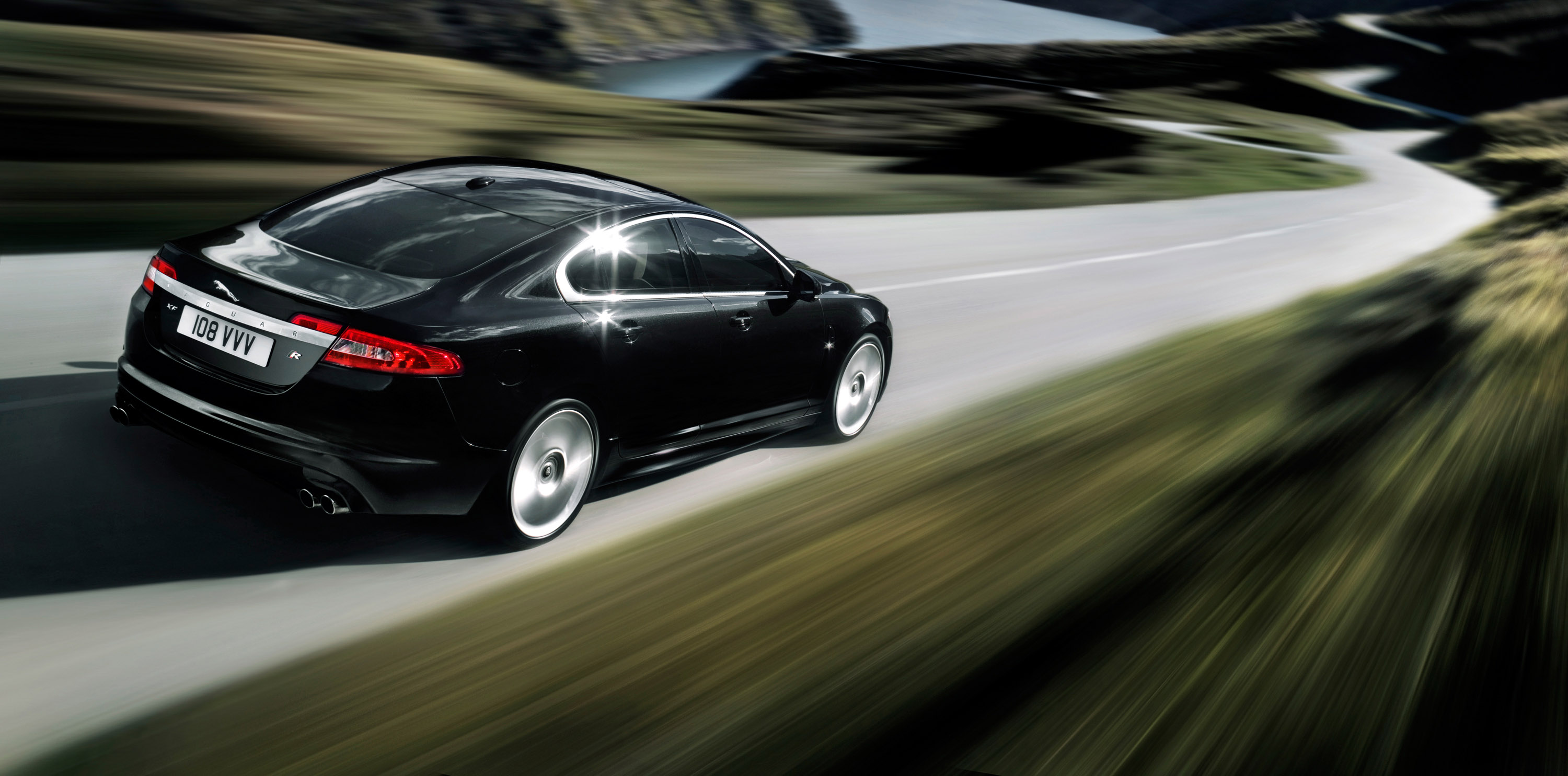 Jaguar XFR photo #8