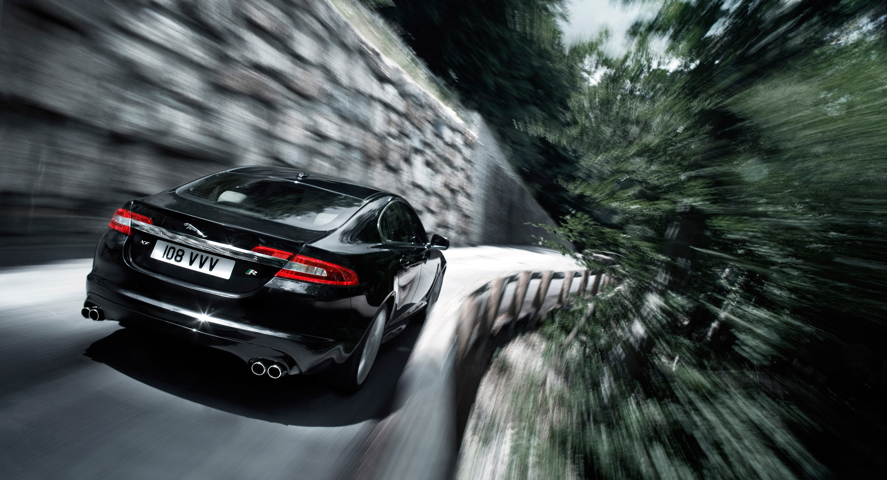 Jaguar XFR photo #10
