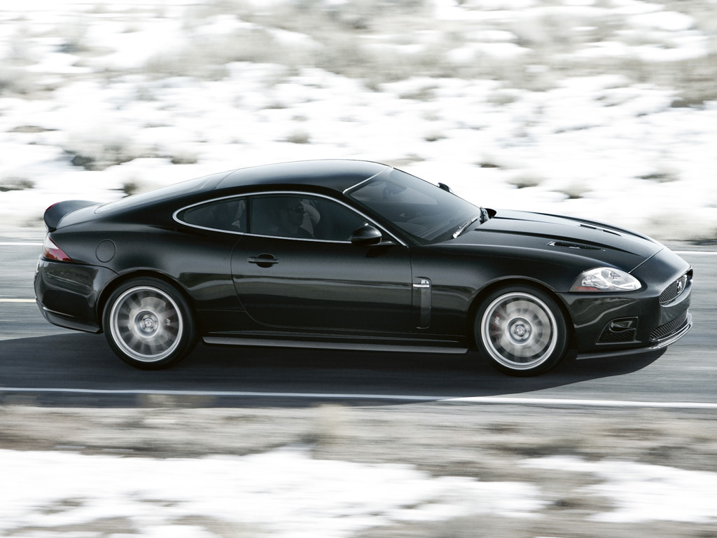 Jaguar XKR-S photo #2