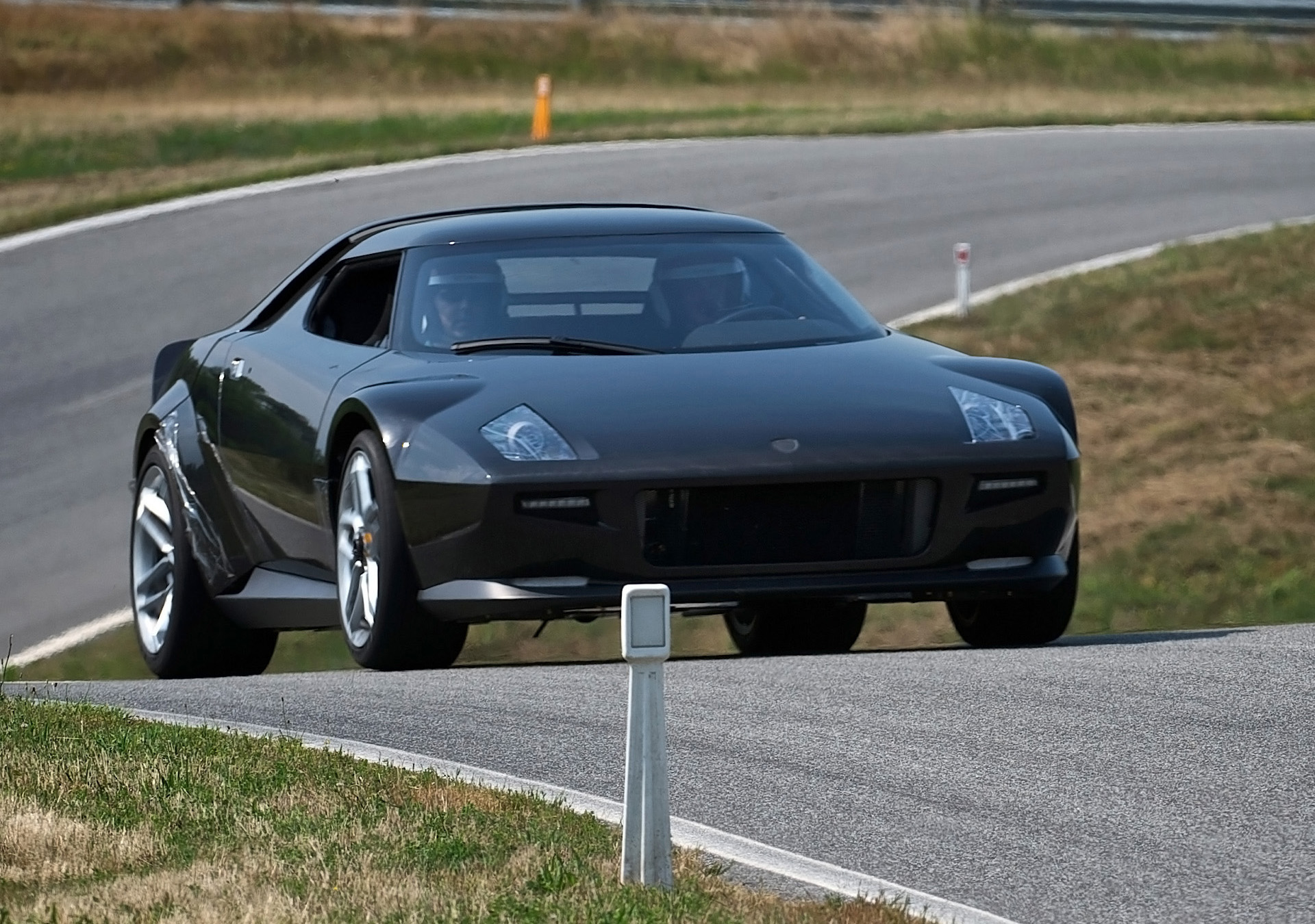 Lancia Stratos photo #1