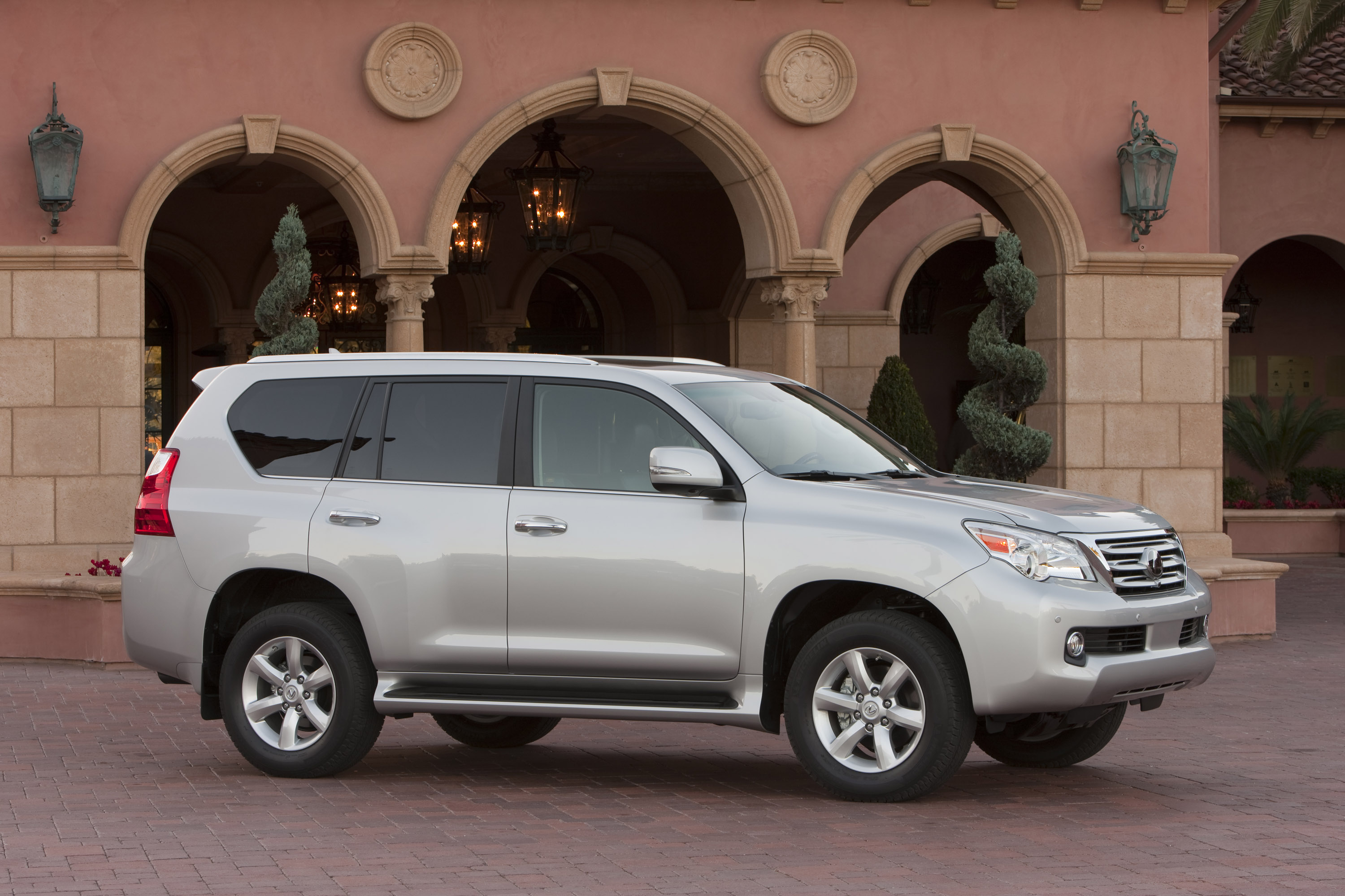 460 лет. Lexus gx460 2010. Лексус 460 2010. Lexus GX 2010. Лексус ГХ 460.
