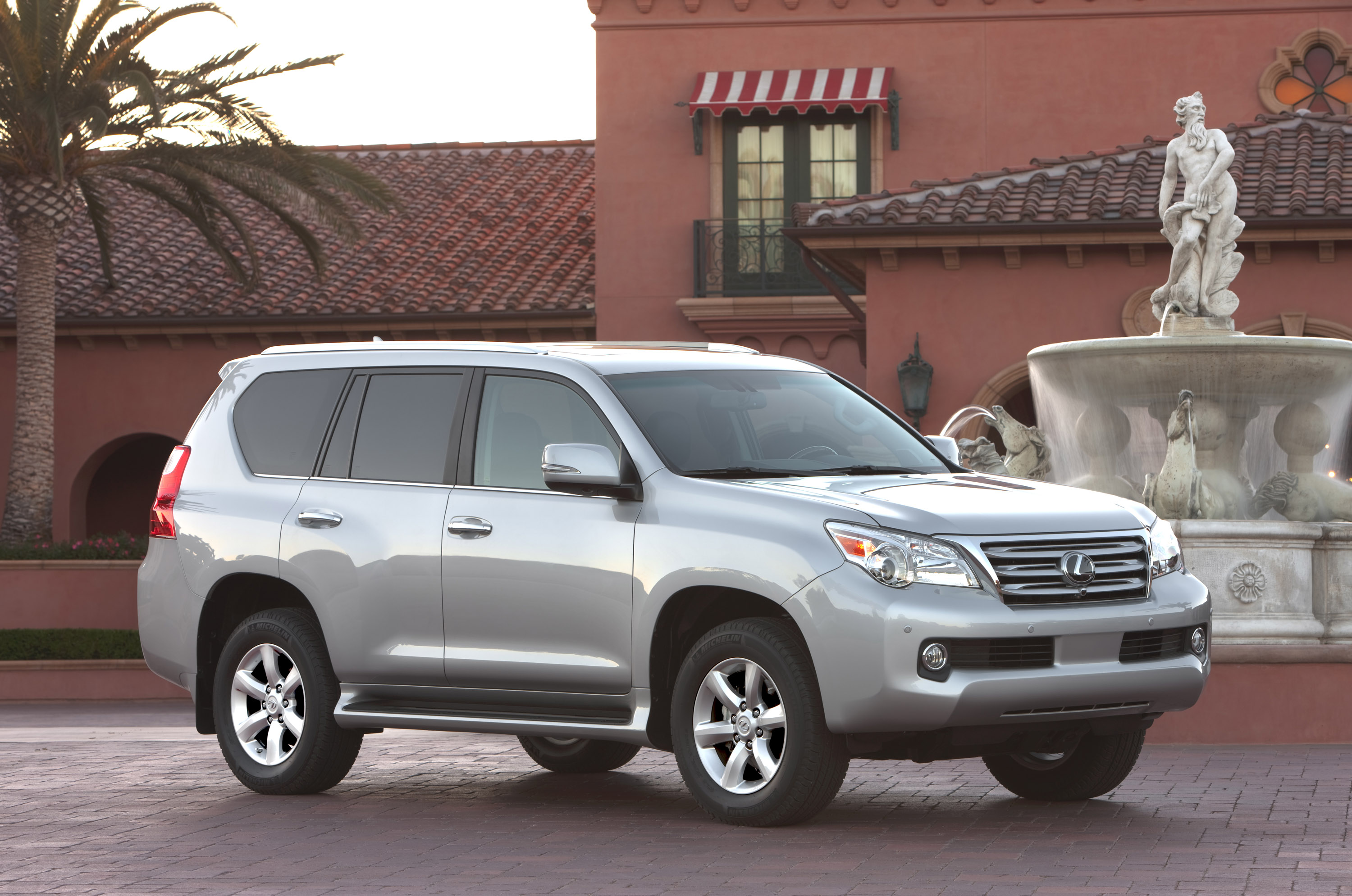 Lexus GX 460 photo #20