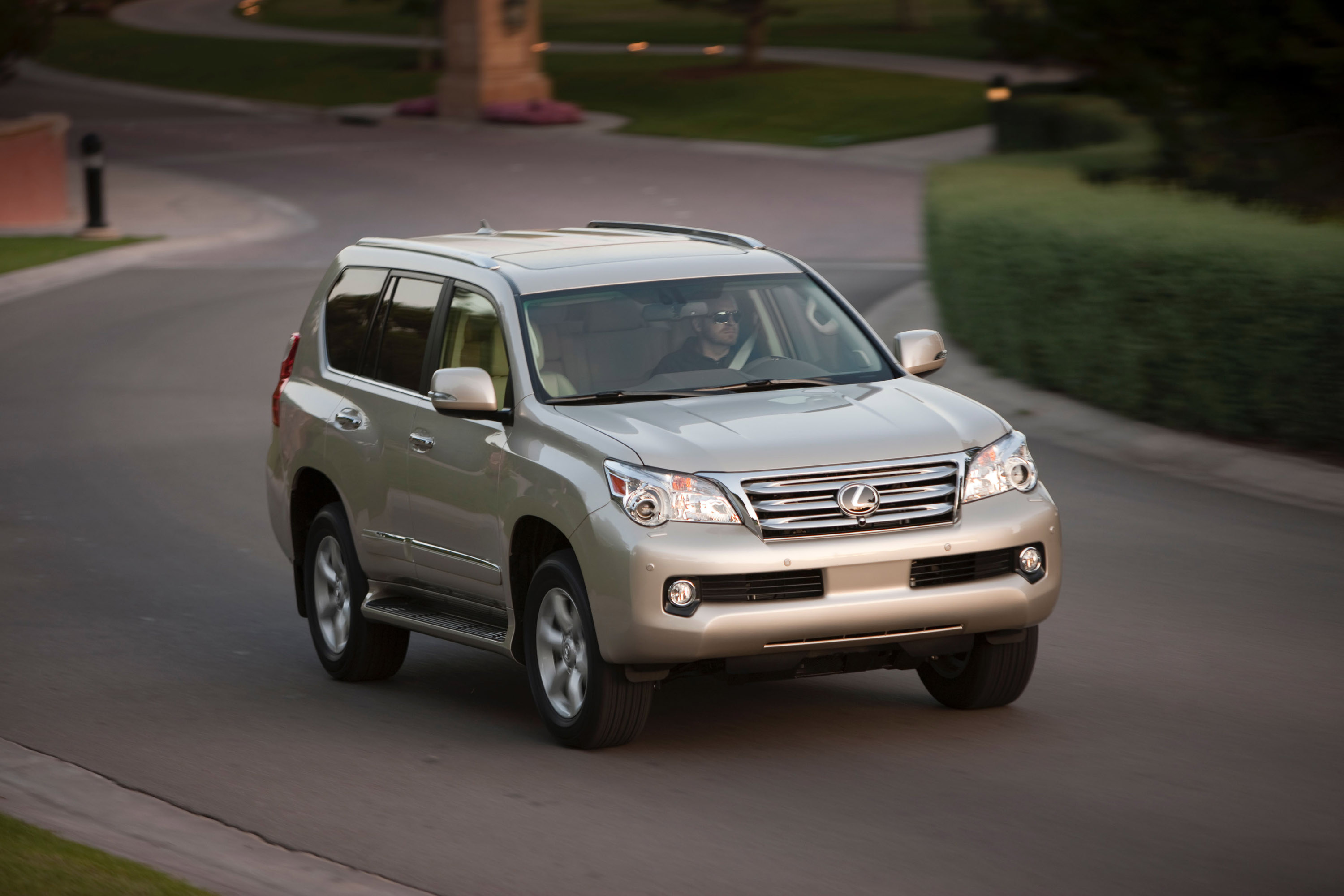 Lexus GX 460 photo #21