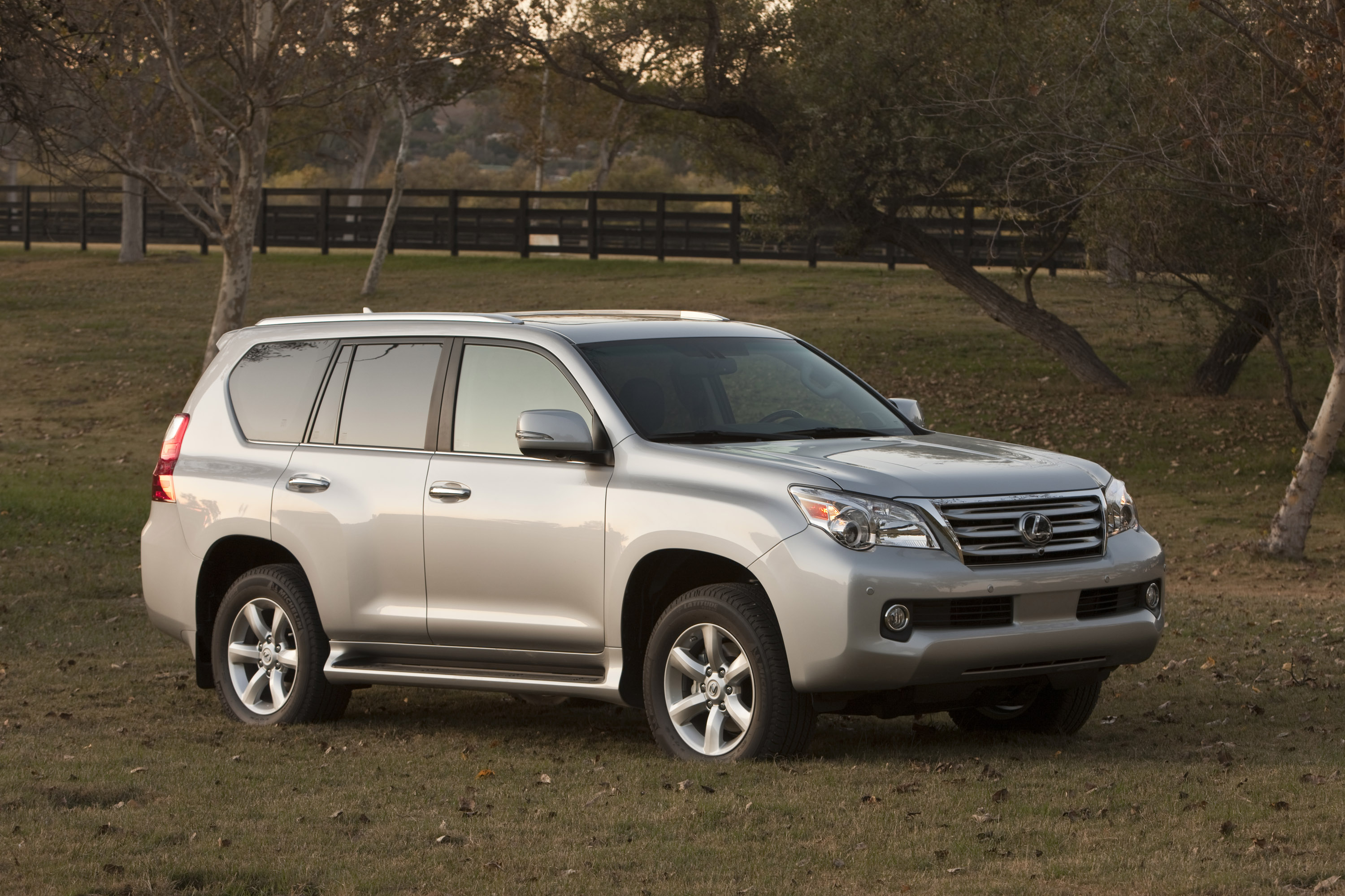 Lexus GX 460 photo #27