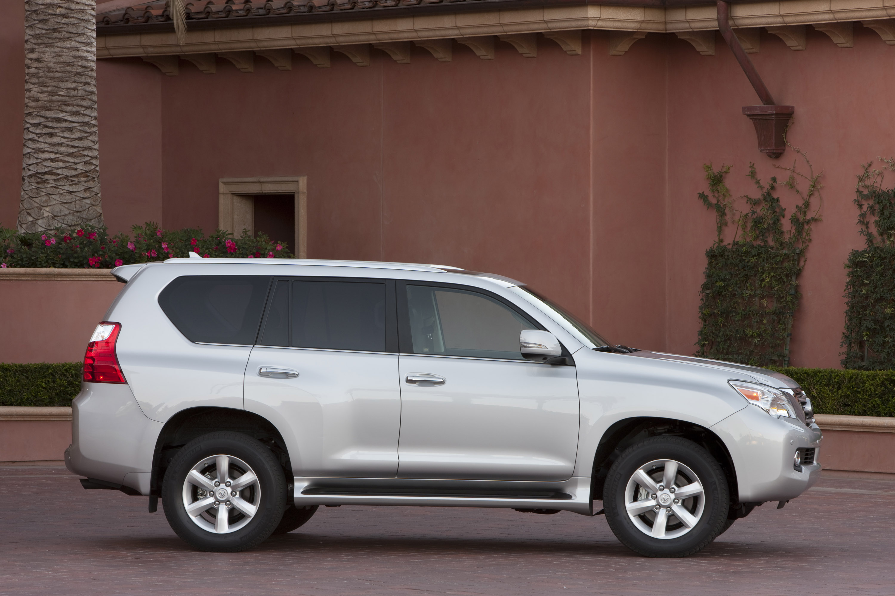 Lexus GX 460 photo #39