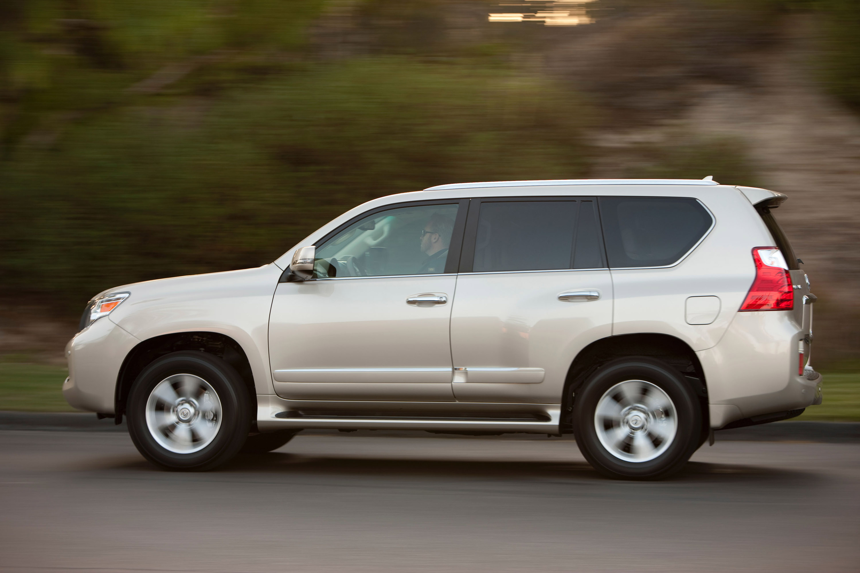 Lexus GX 460 photo #43