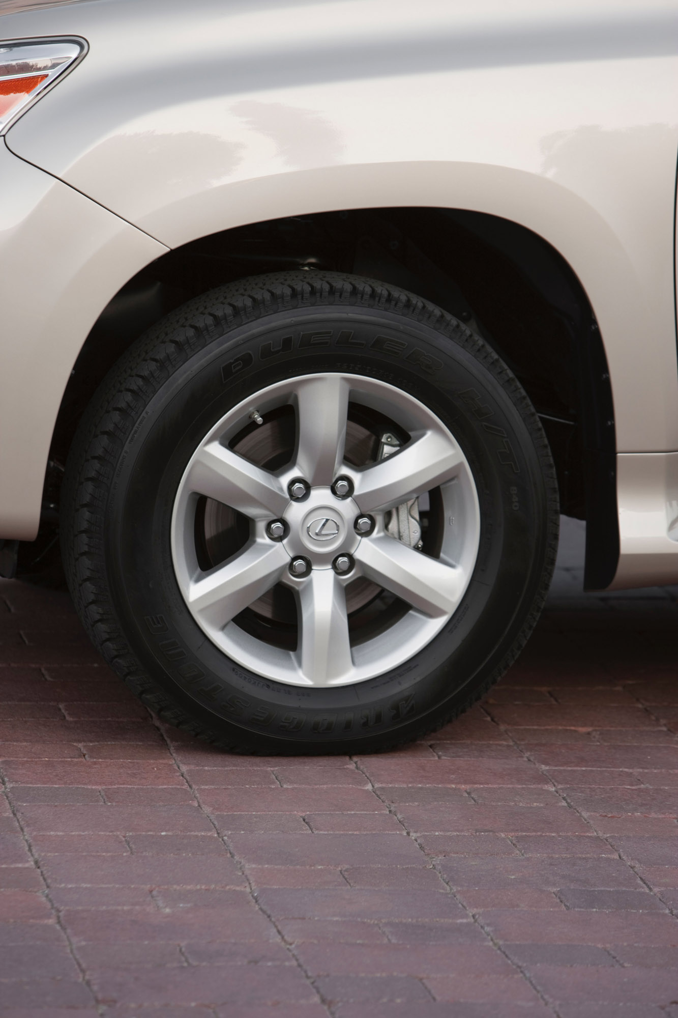 Lexus GX 460 photo #53