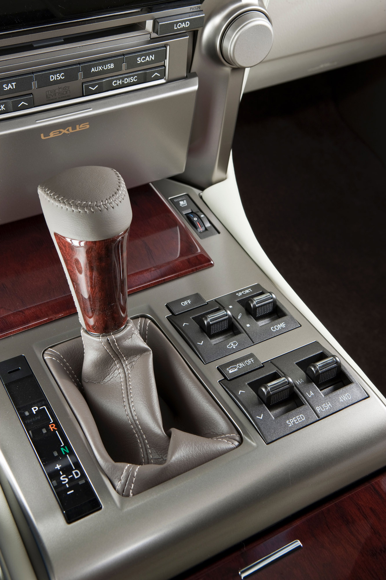 Lexus GX 460 photo #65