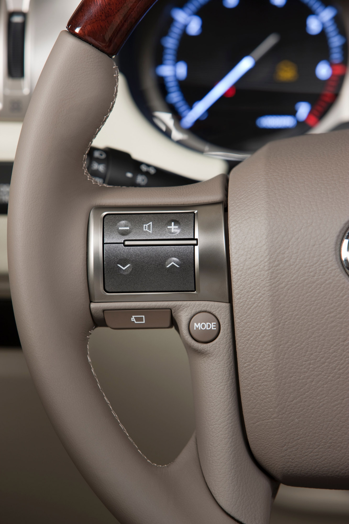 Lexus GX 460 photo #72