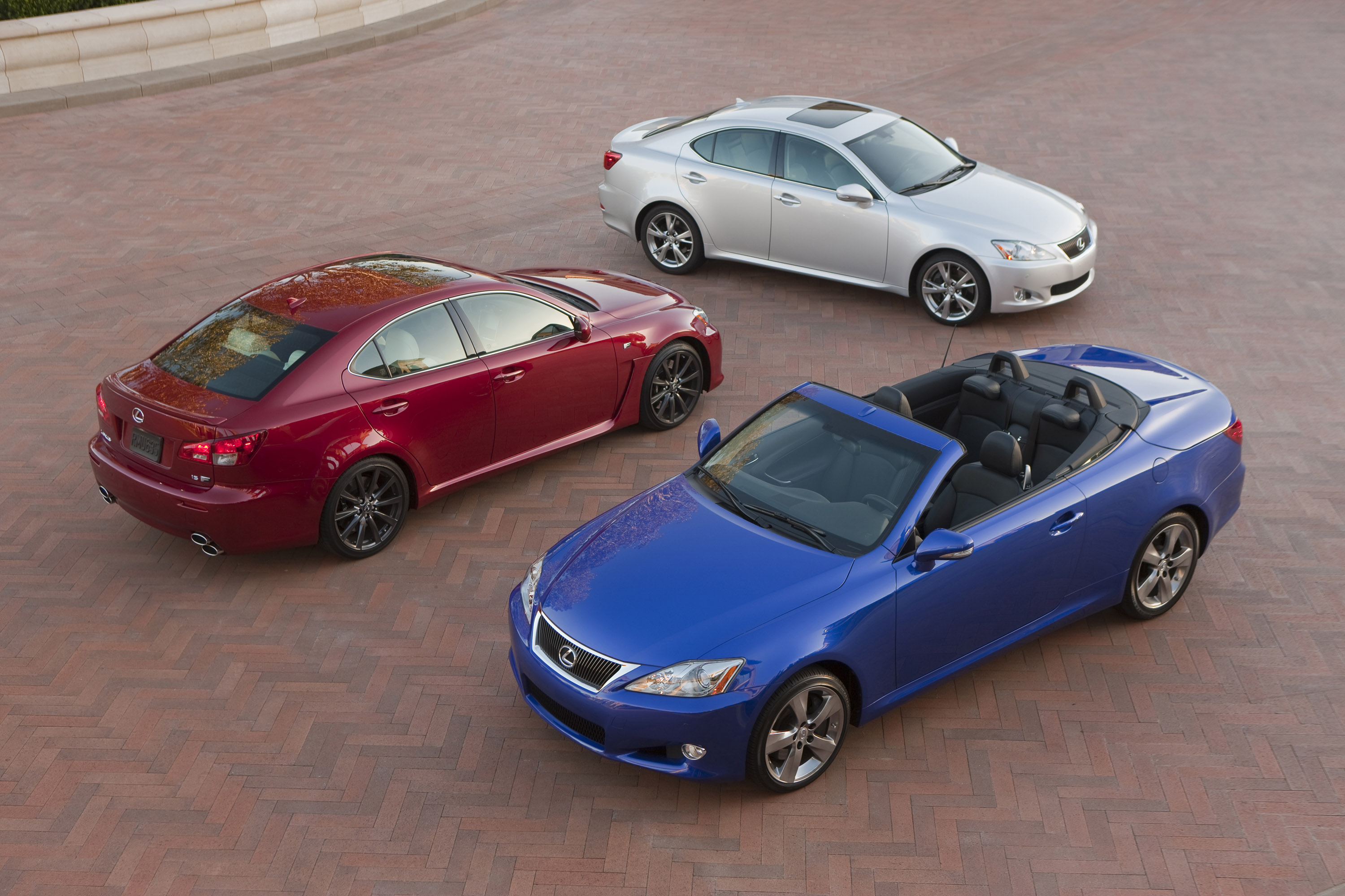 Lexus IS Convertible photo #15