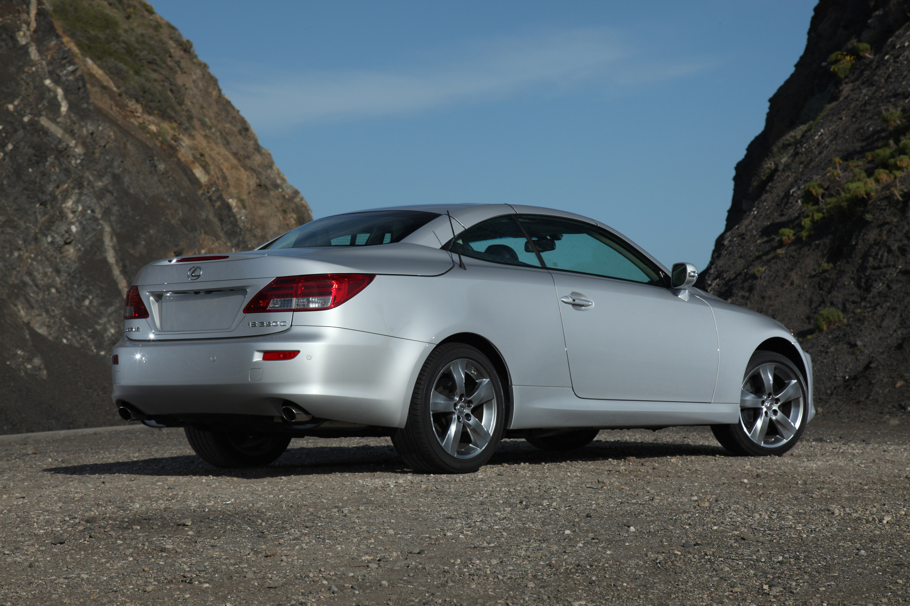 Lexus IS Convertible photo #45