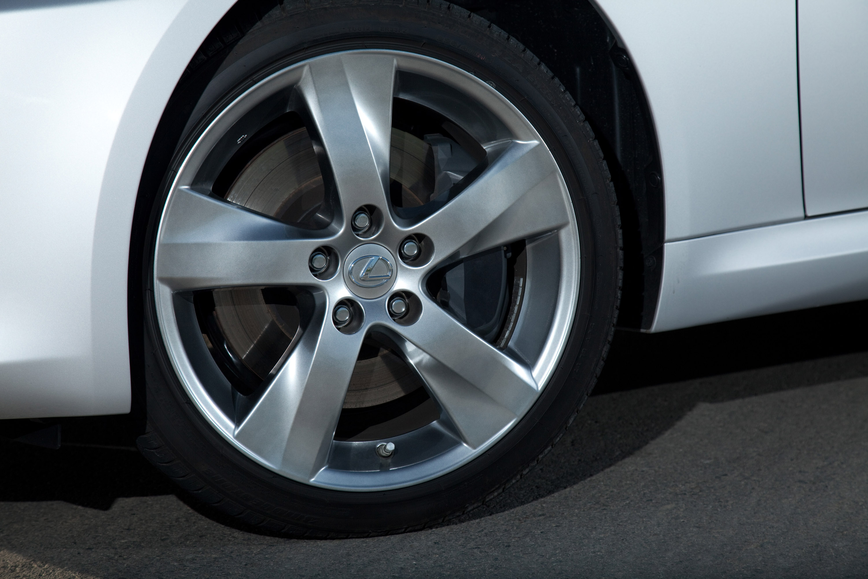 Lexus IS Convertible photo #55