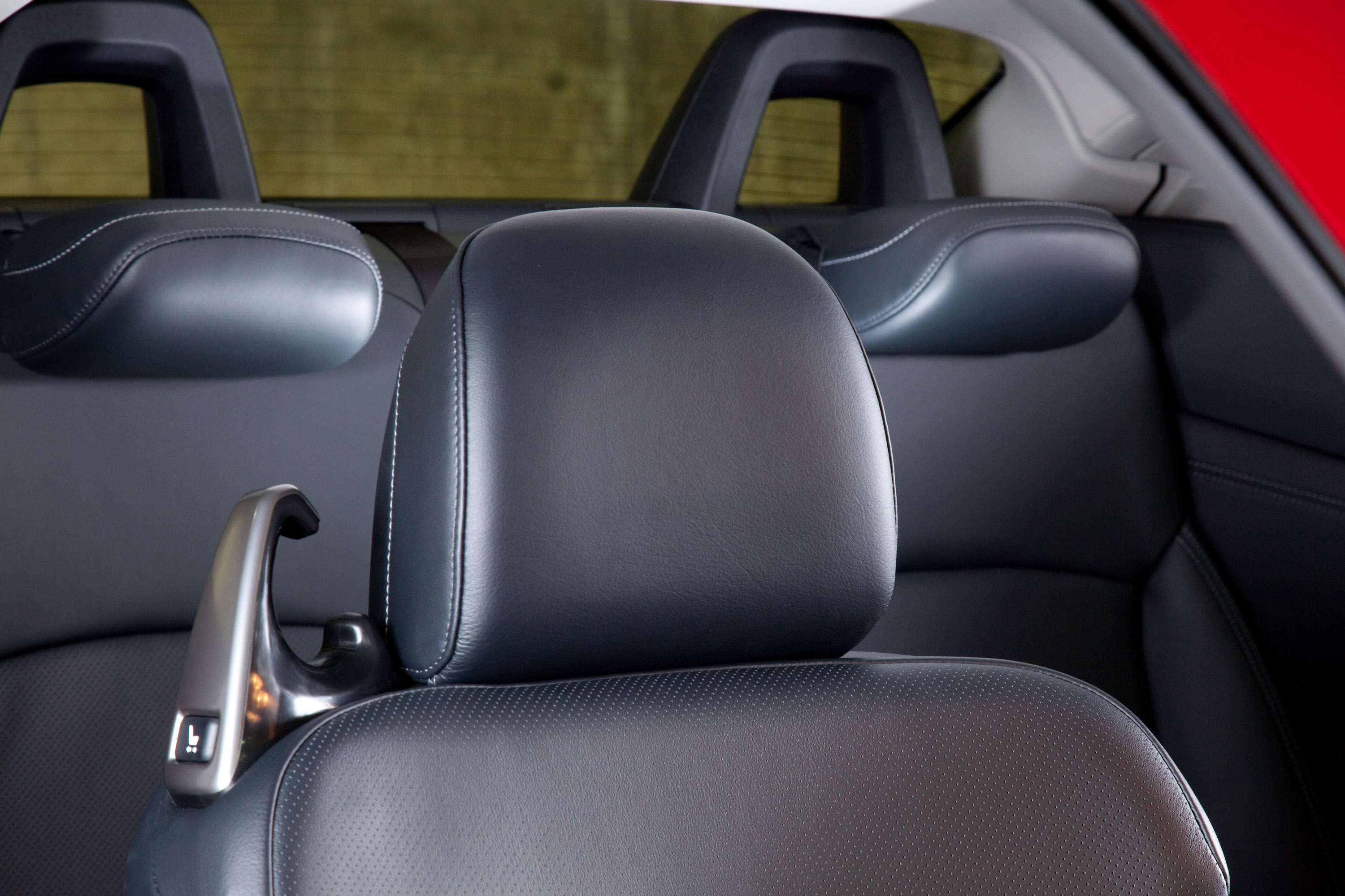 Lexus IS Convertible photo #72