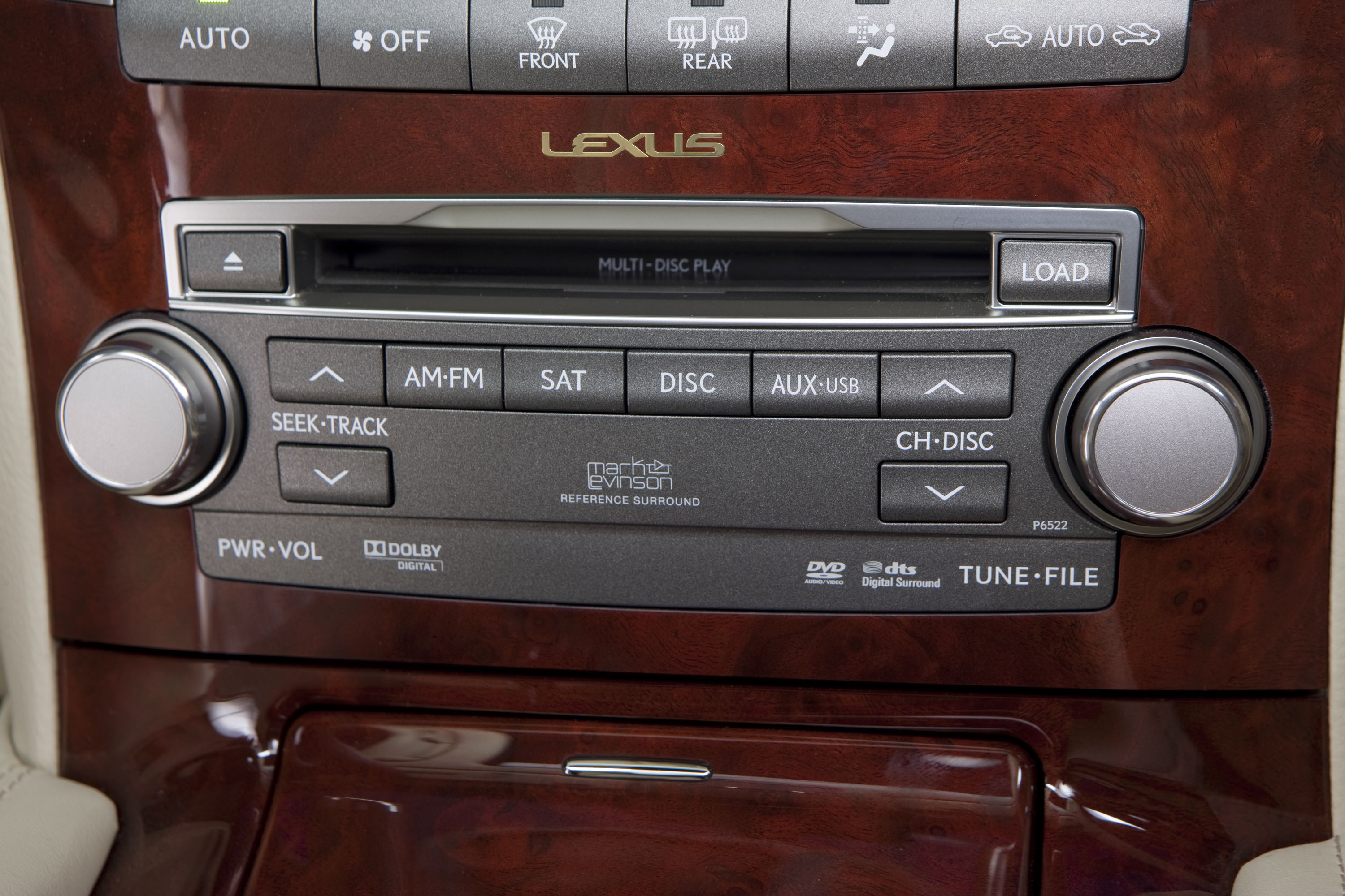 Lexus LS 460 L photo #18