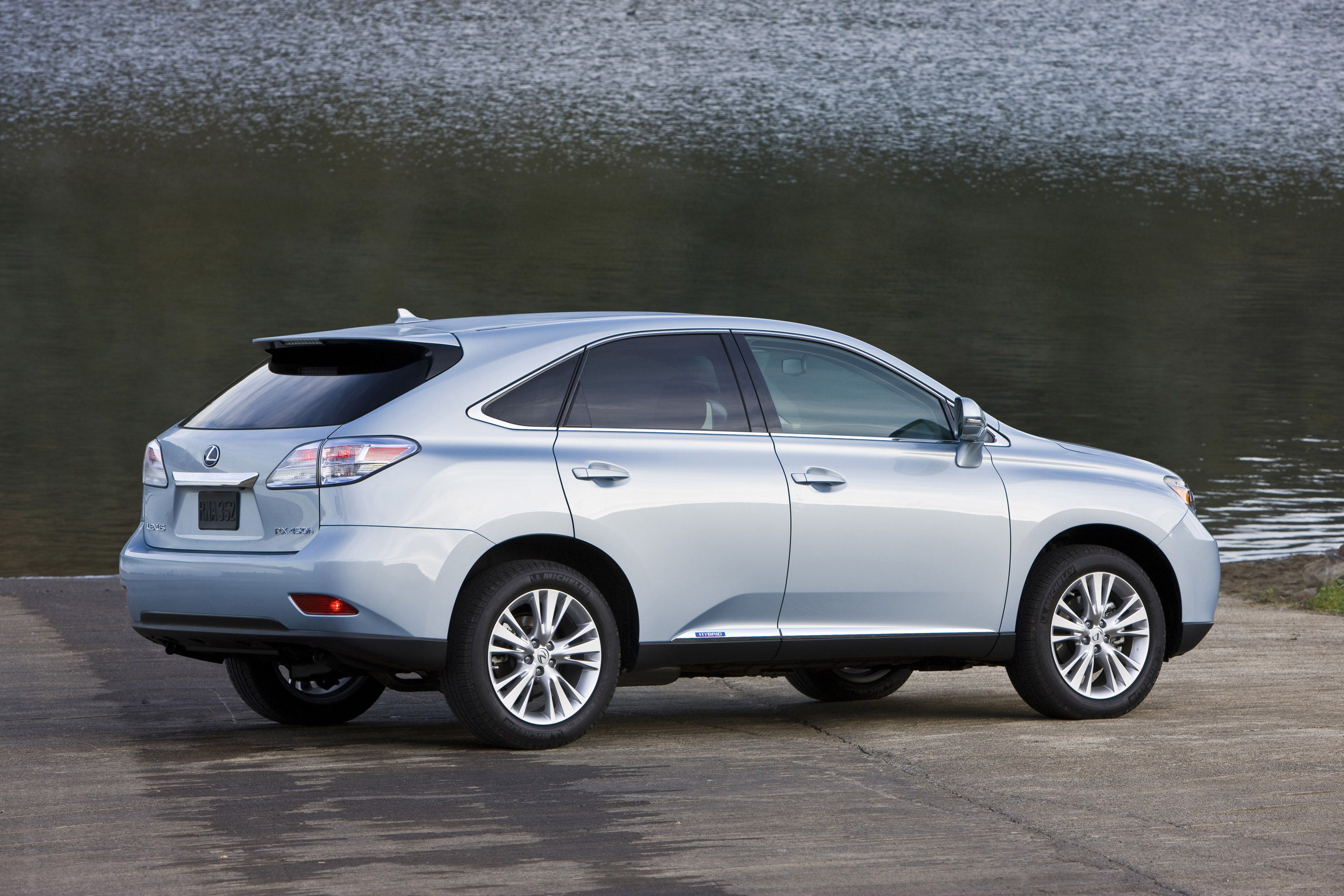 Lexus RX 450h photo #29