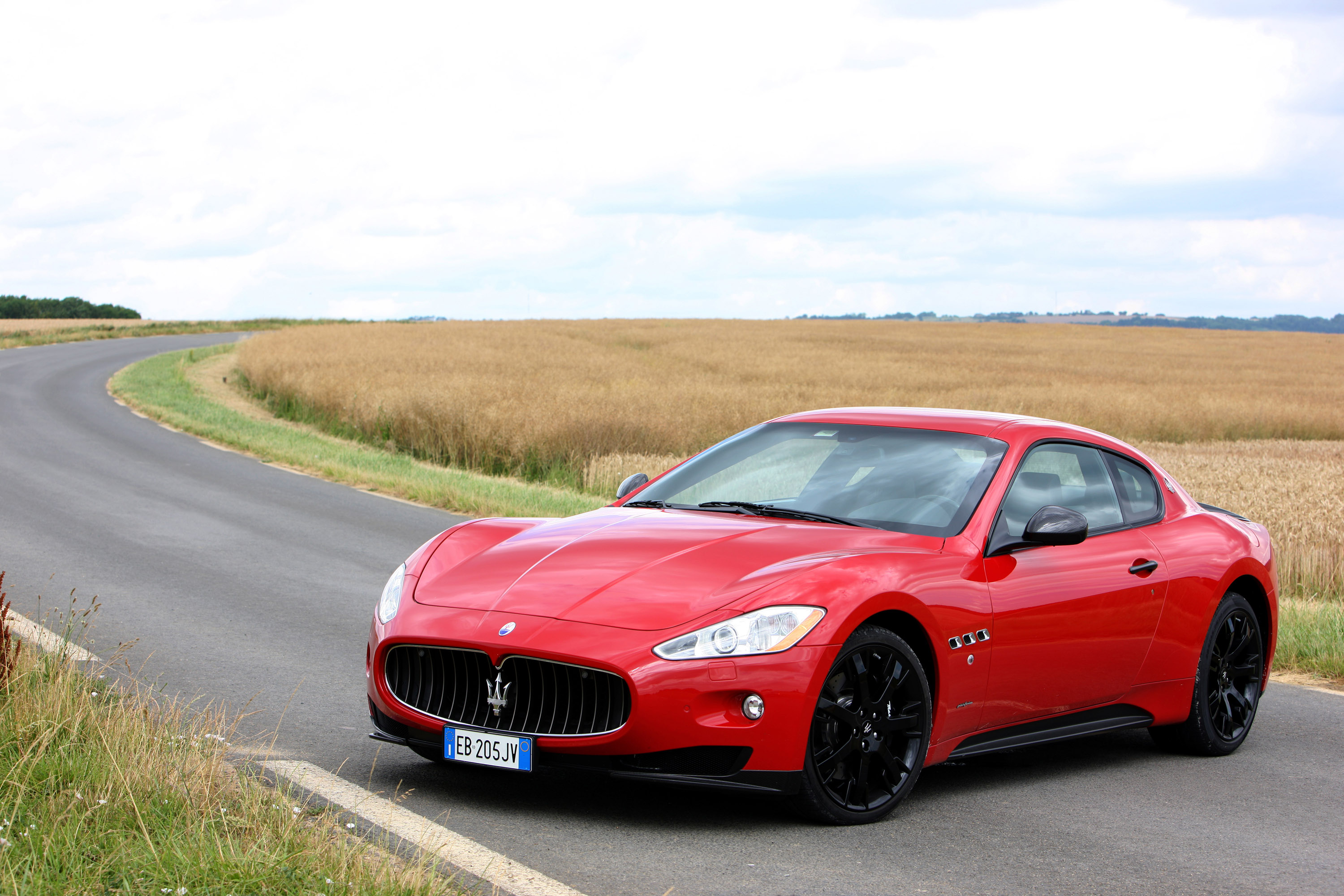 Maserati GranTurismo S Automatic photo #1