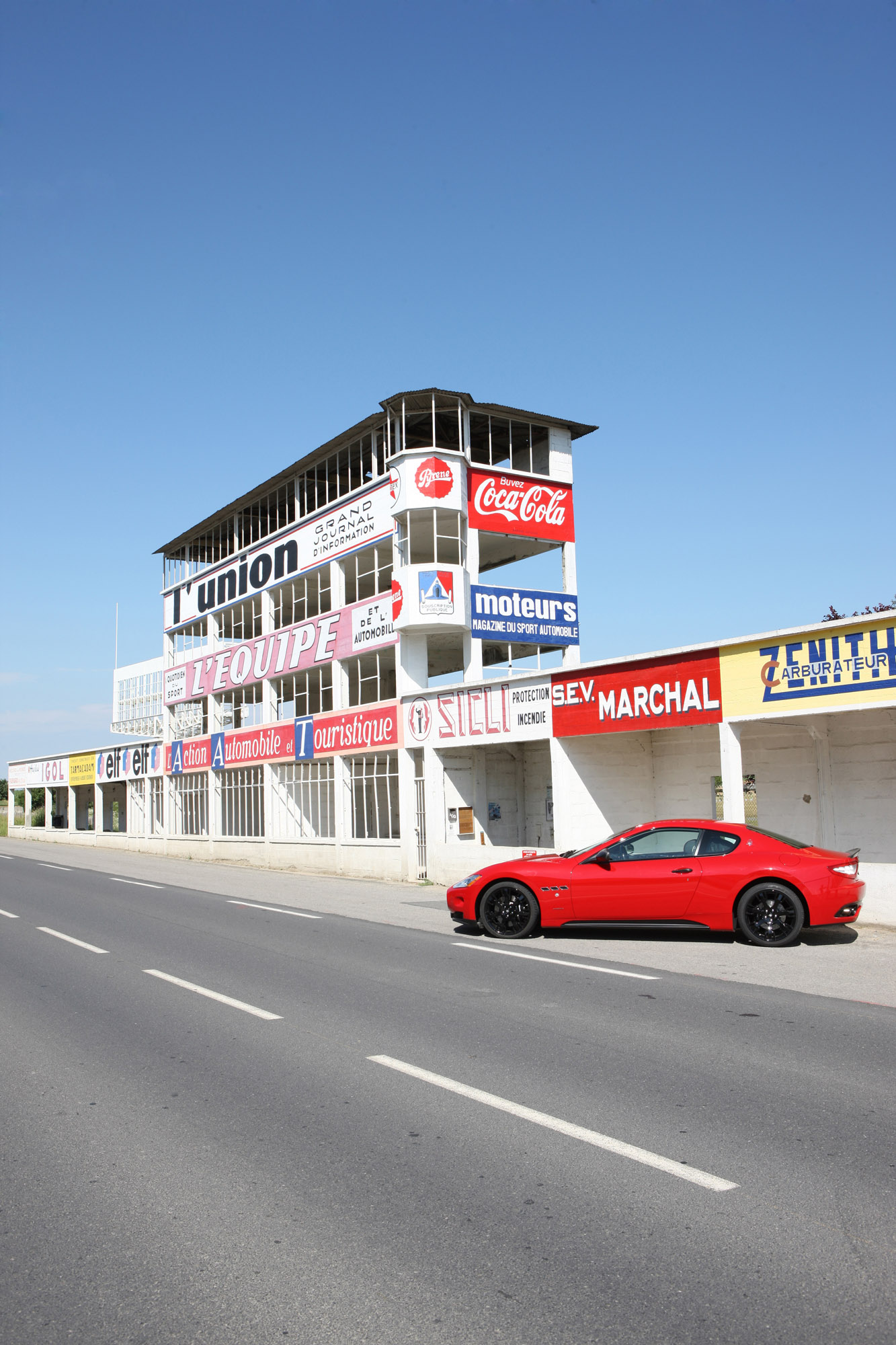 Maserati GranTurismo S Automatic photo #29
