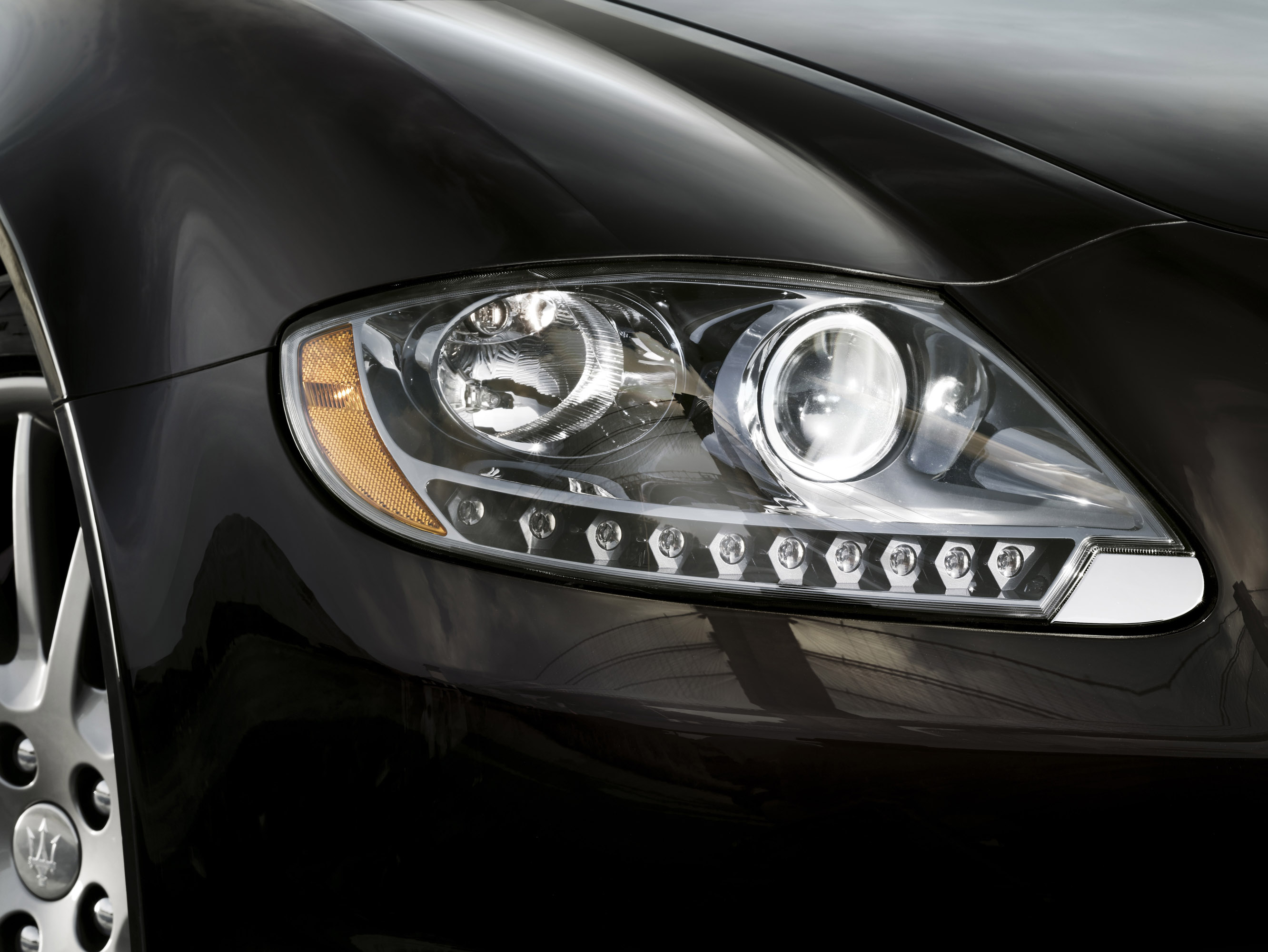 Maserati Quattroporte Sport GT S photo #5